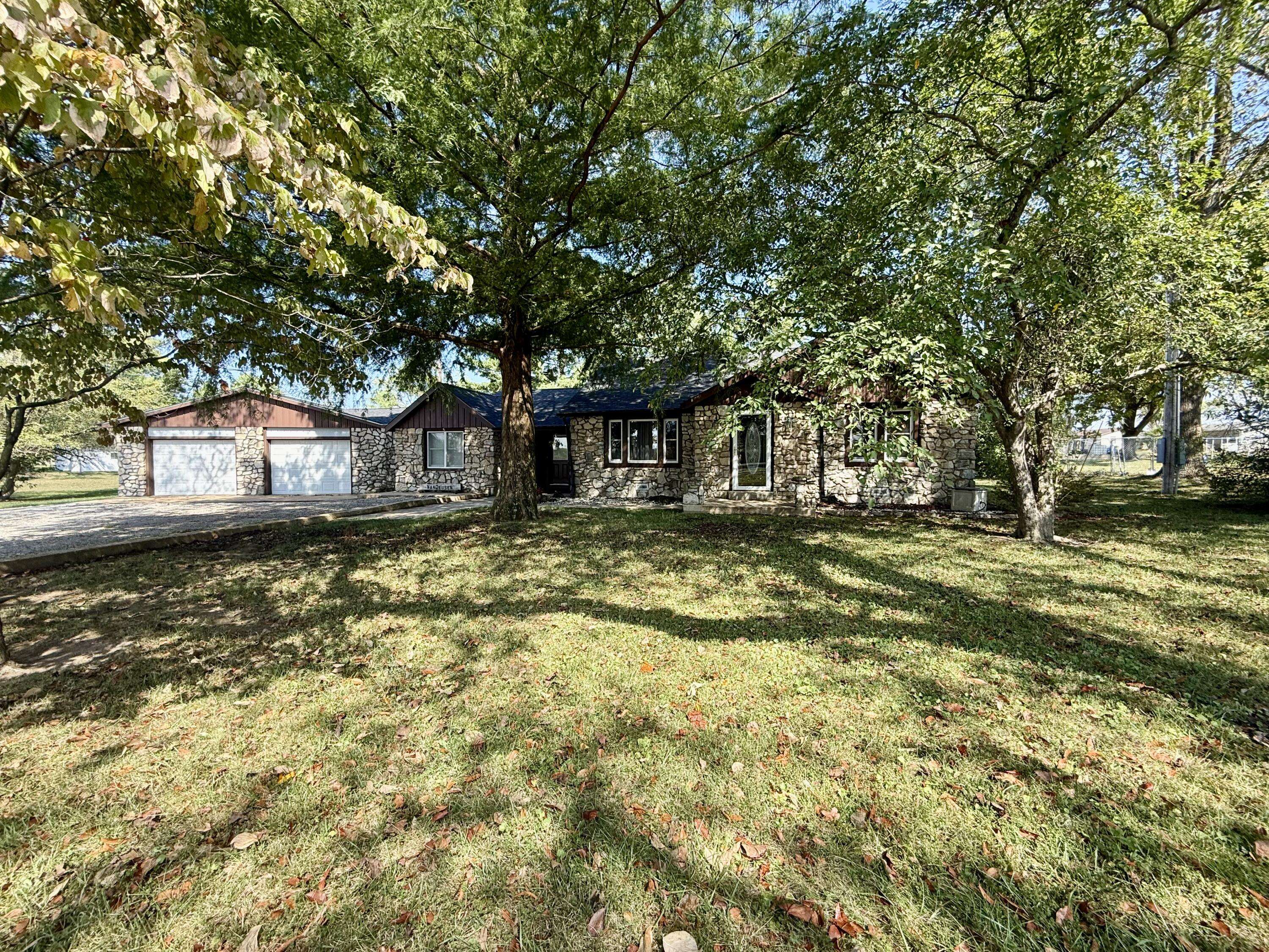 235 Maple AVE, Licking, MO 65542
