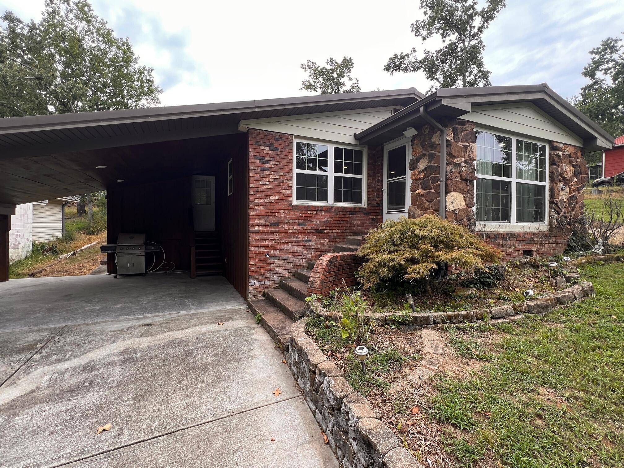 21865 Lake Road M-12, Cassville, MO 65625
