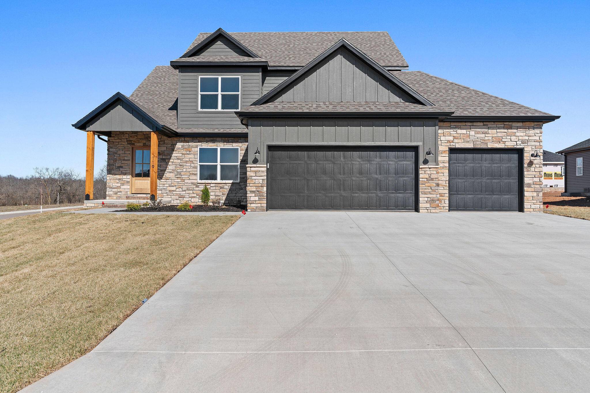 174 E Kelce LN, Republic, MO 65738