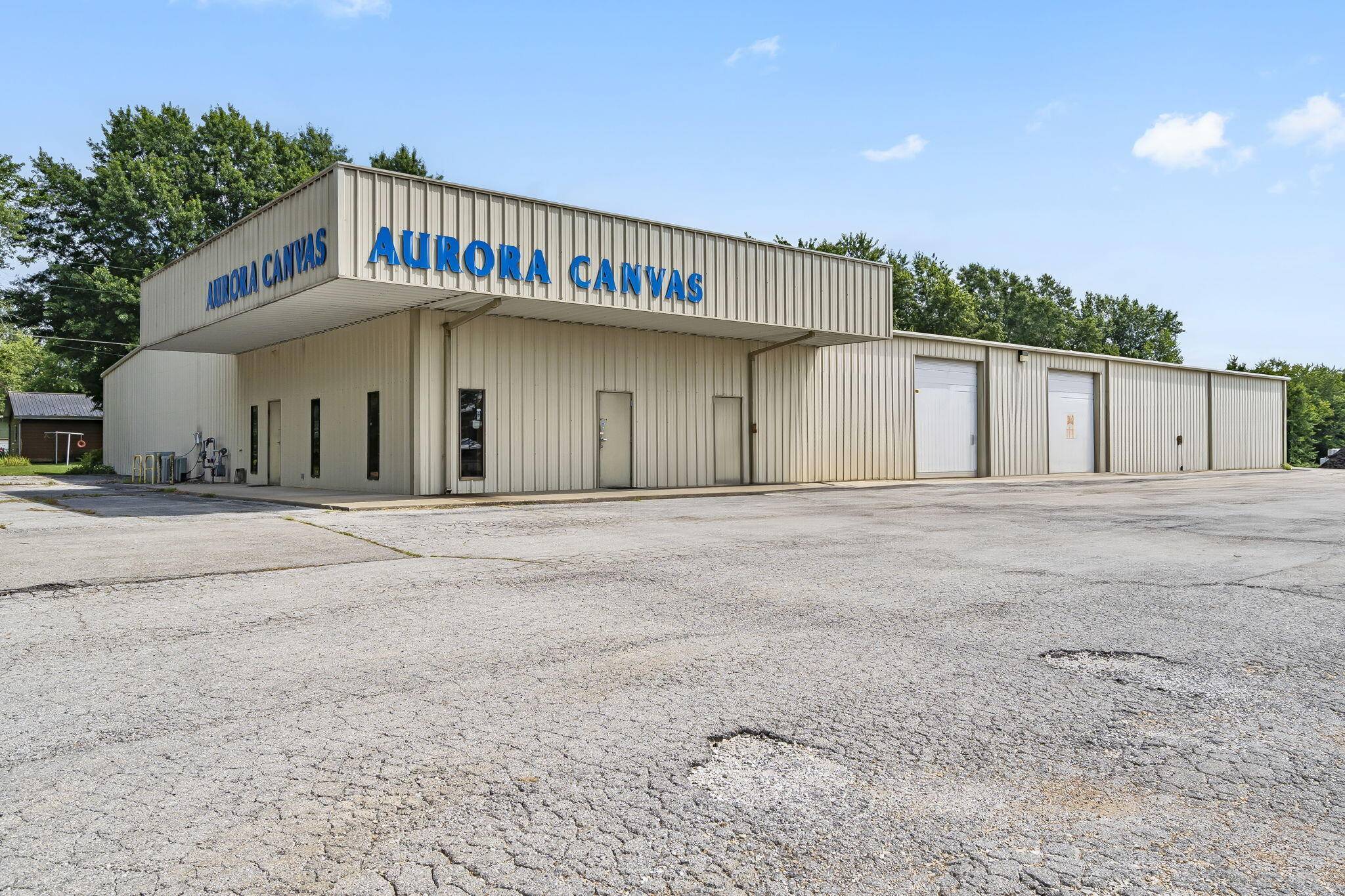 5410 S Daniel ST, Battlefield, MO 65619