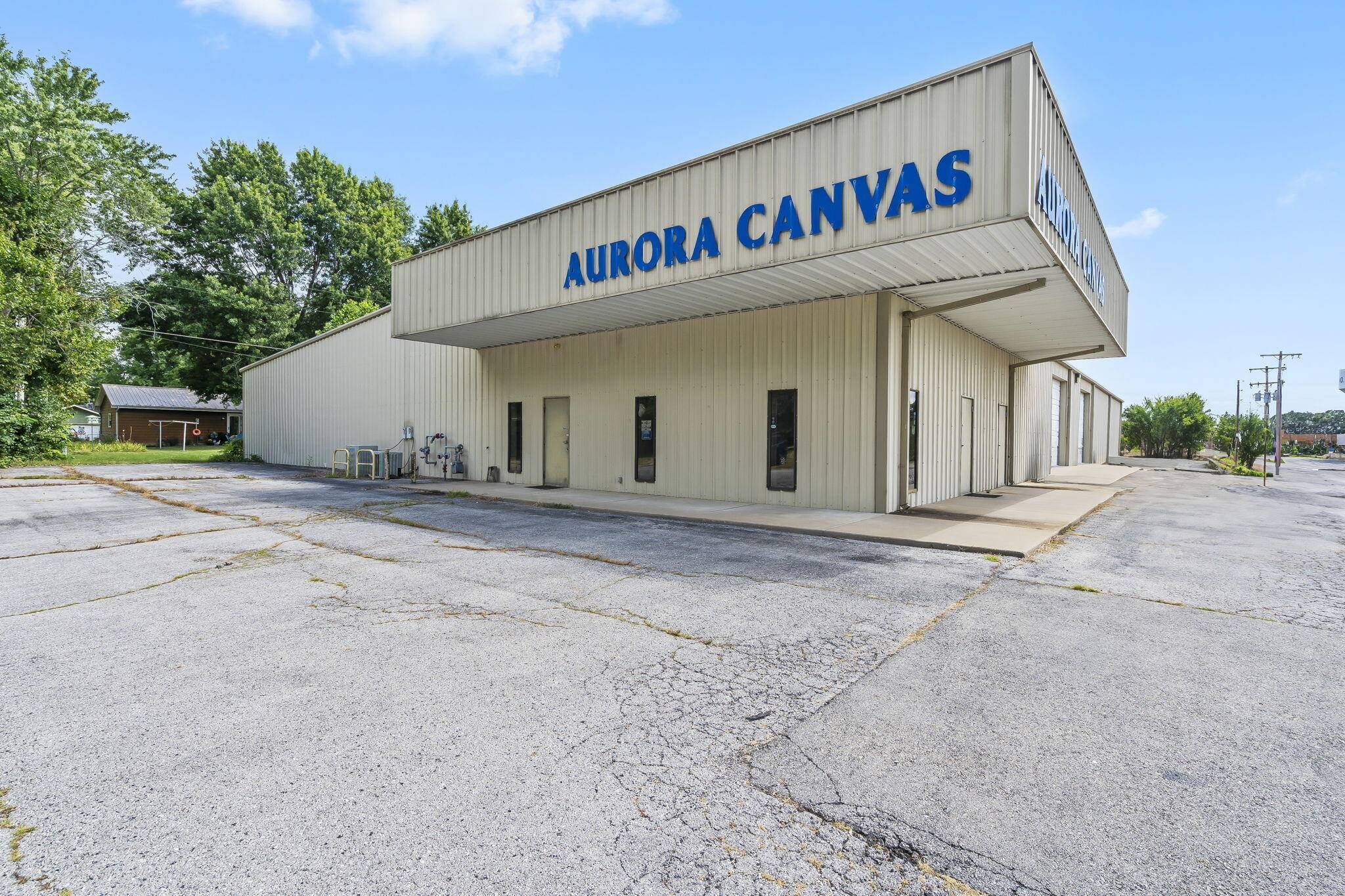 5410 S Daniel ST, Battlefield, MO 65619