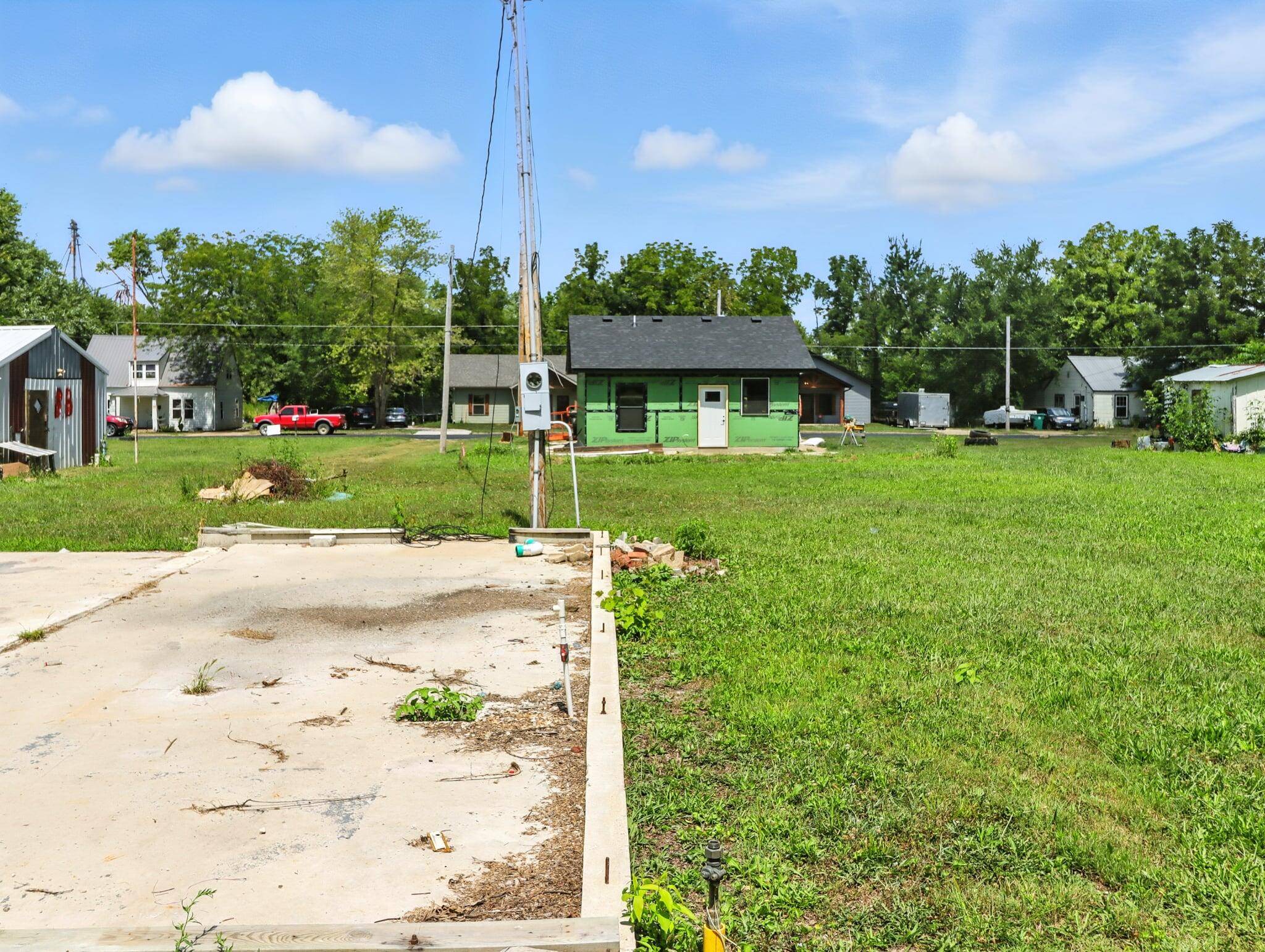 426/432 E South Street, Mountain Grove, MO 65711