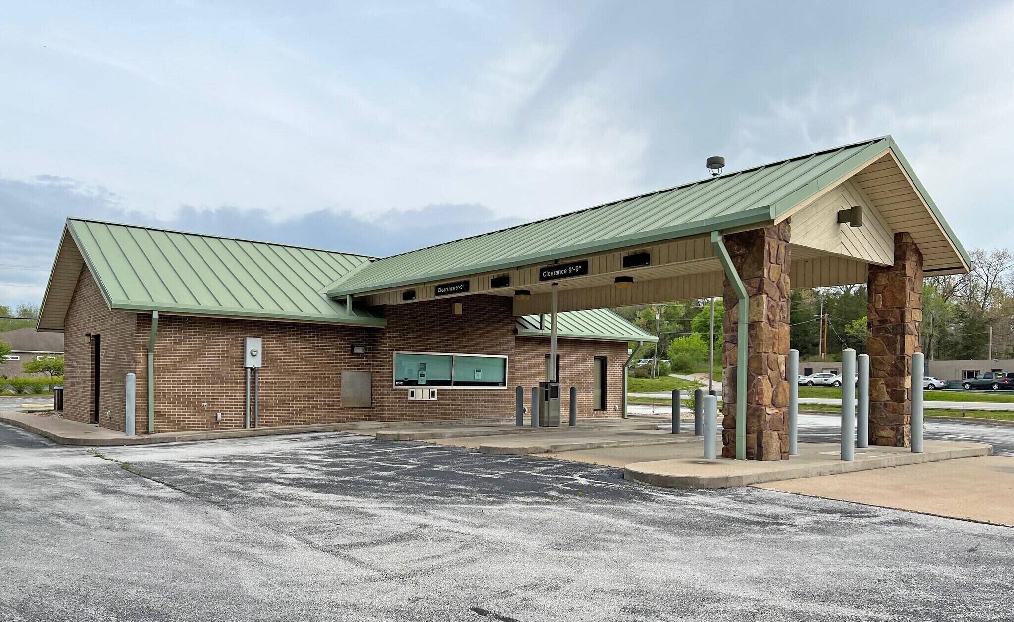 30667 State Highway 413, Galena, MO 65656