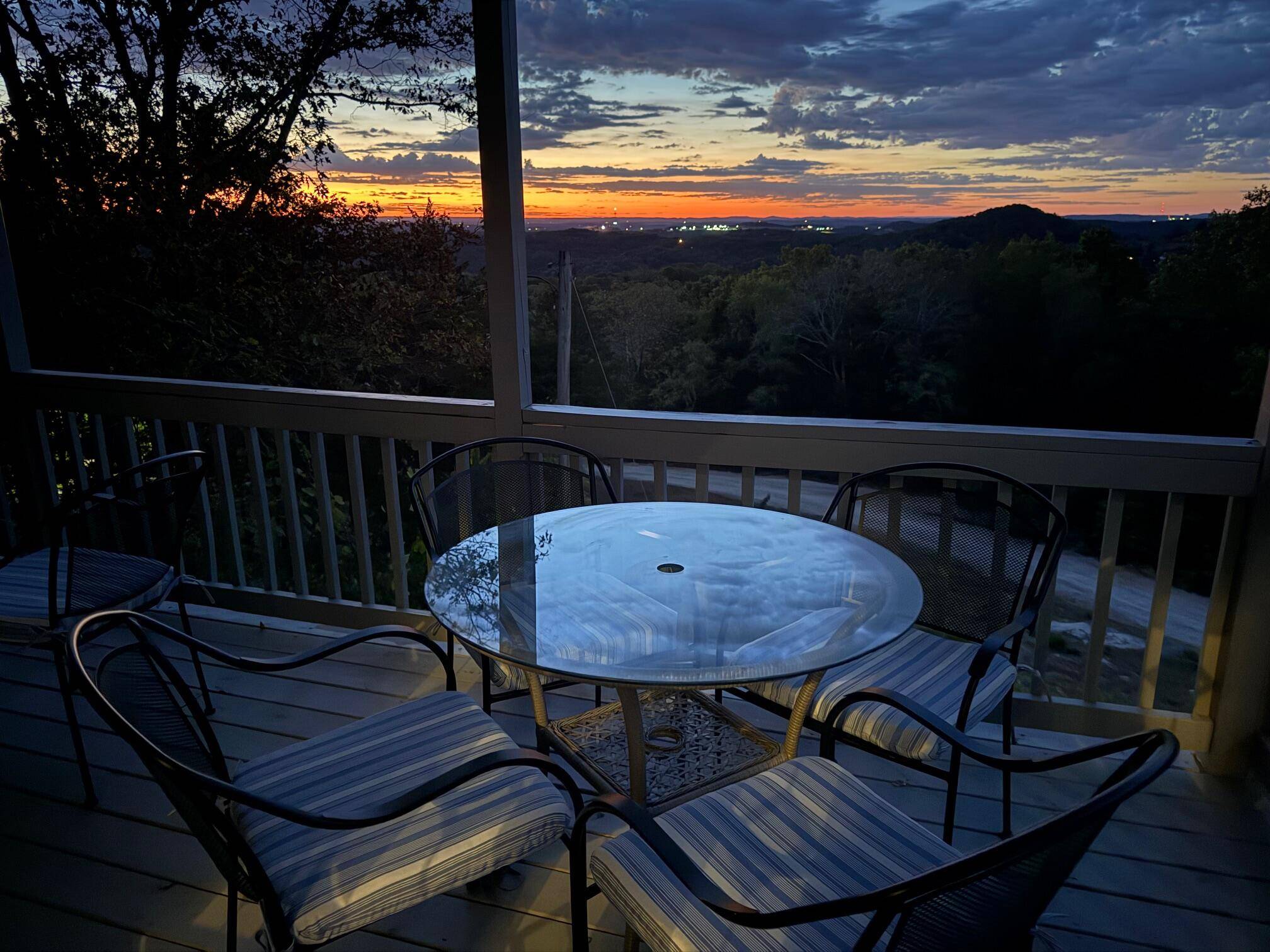 847 Airport RD, Branson, MO 65616
