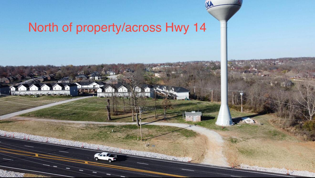 985 Crimson AVE, Nixa, MO 65714