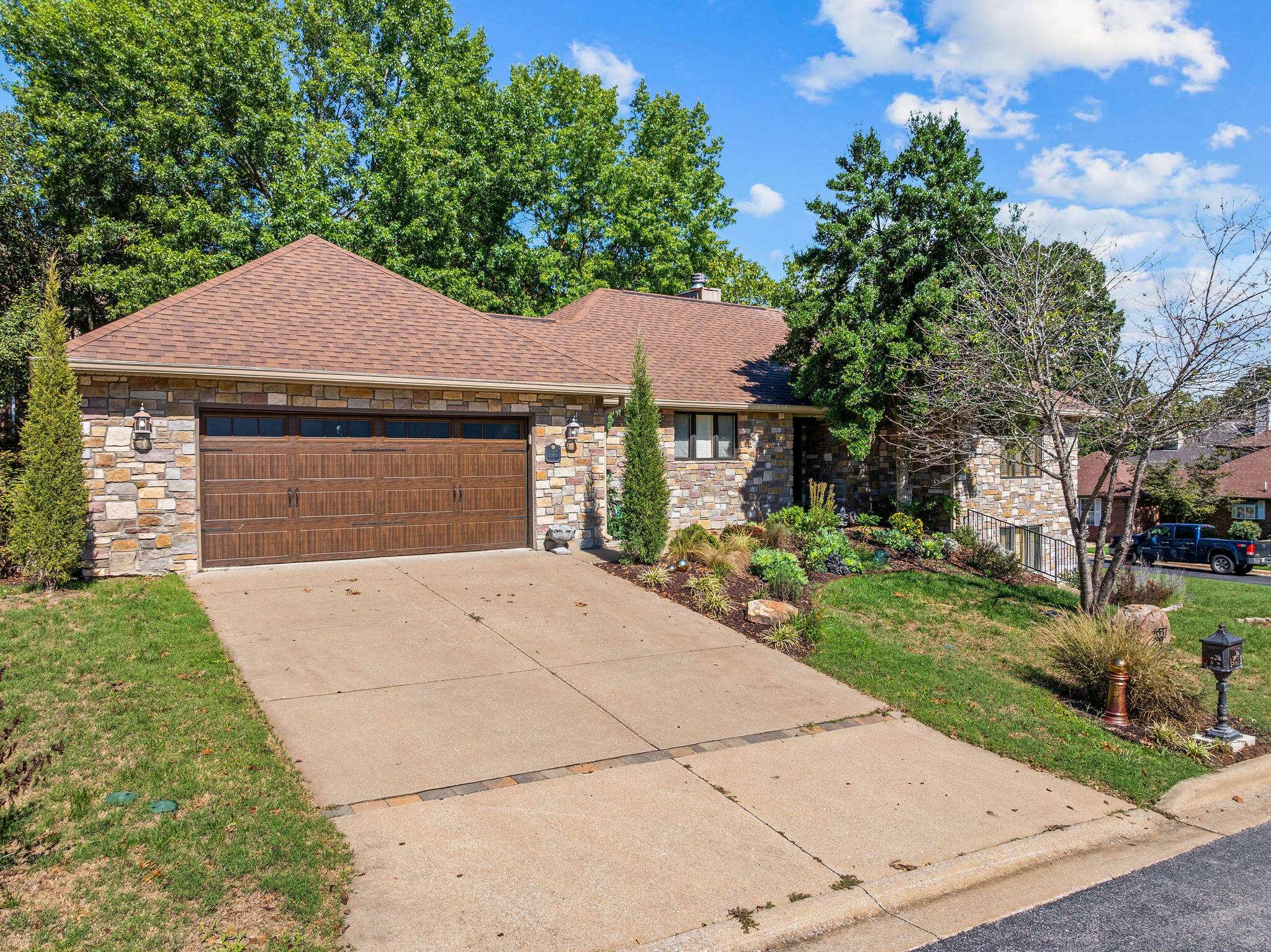 133 Regent DR, Branson, MO 65616