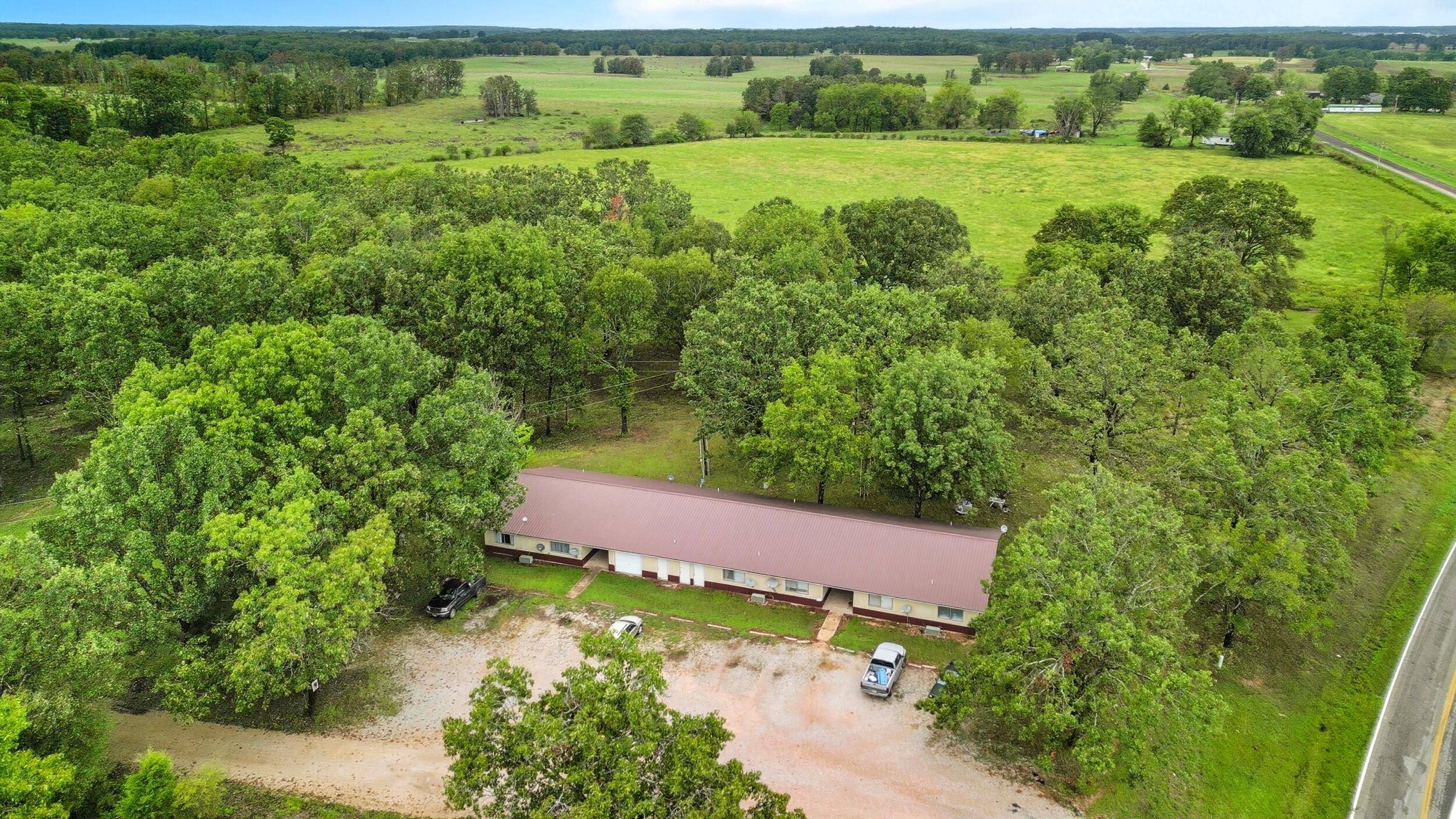 23195 Shannon LN, Summersville, MO 65571