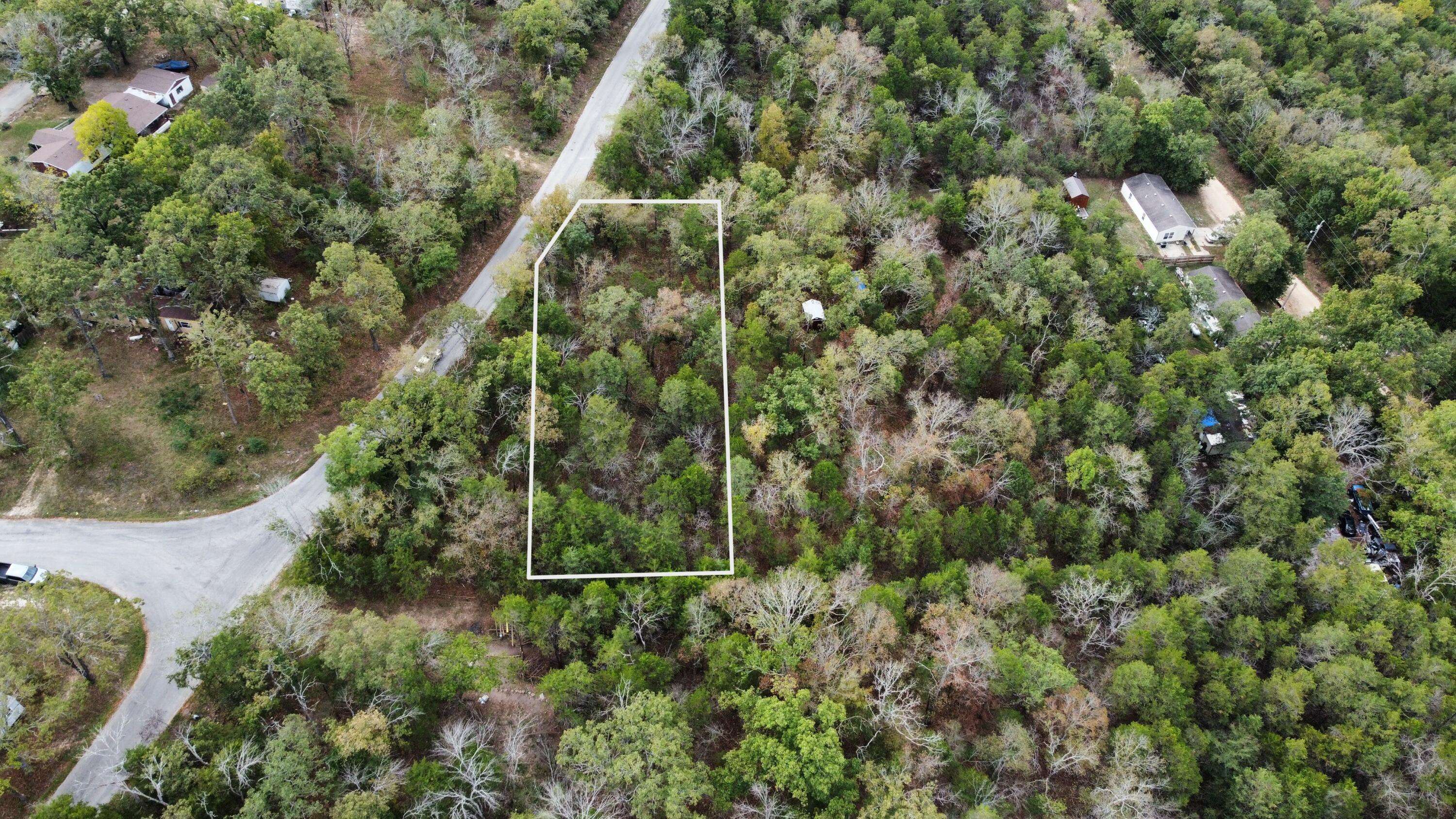 000 Silver Creek RD, Rockaway Beach, MO 65740
