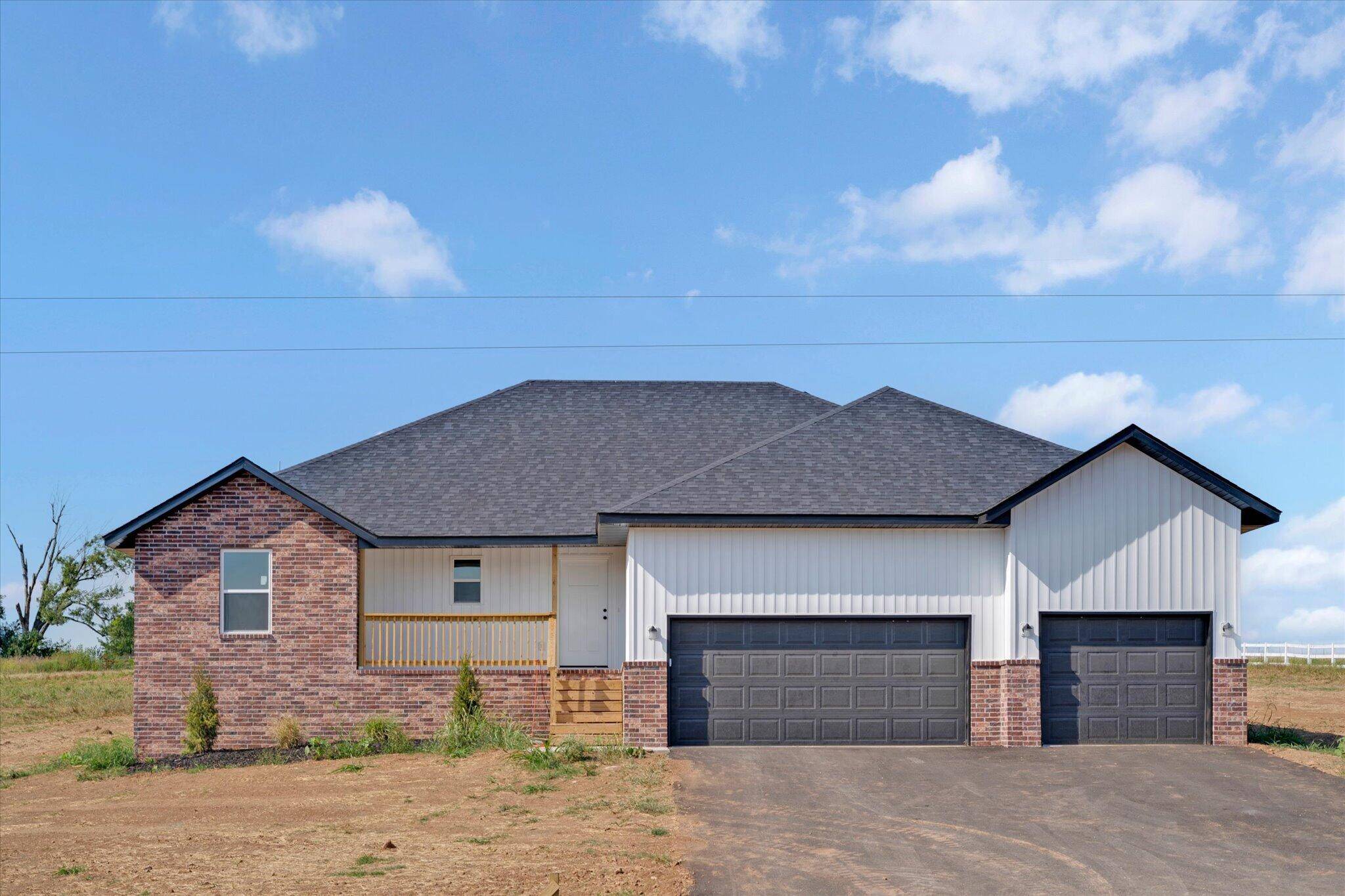Lot10 1193 Hunter LN, Ash Grove, MO 65604