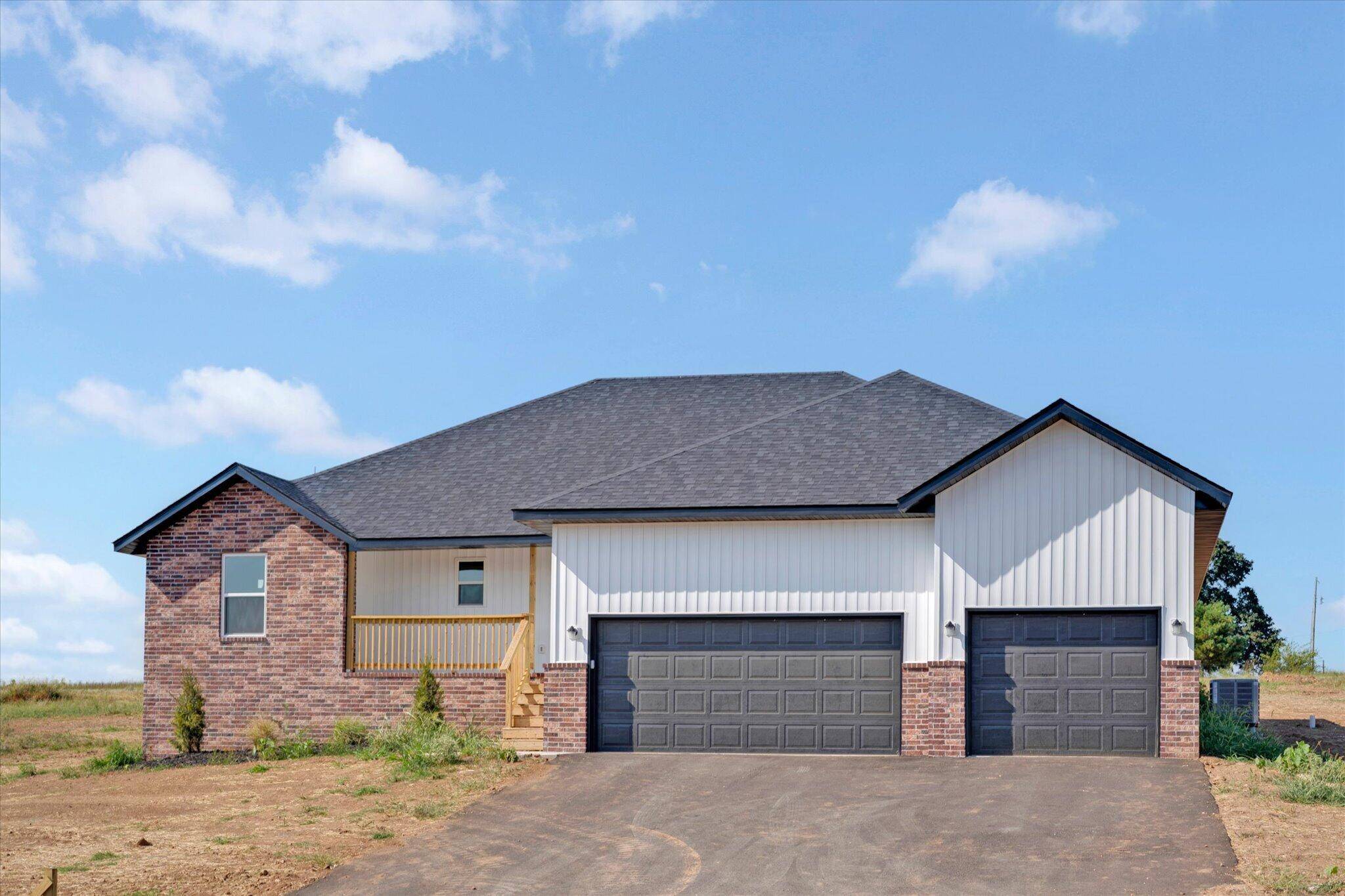 Lot10 1193 Hunter LN, Ash Grove, MO 65604
