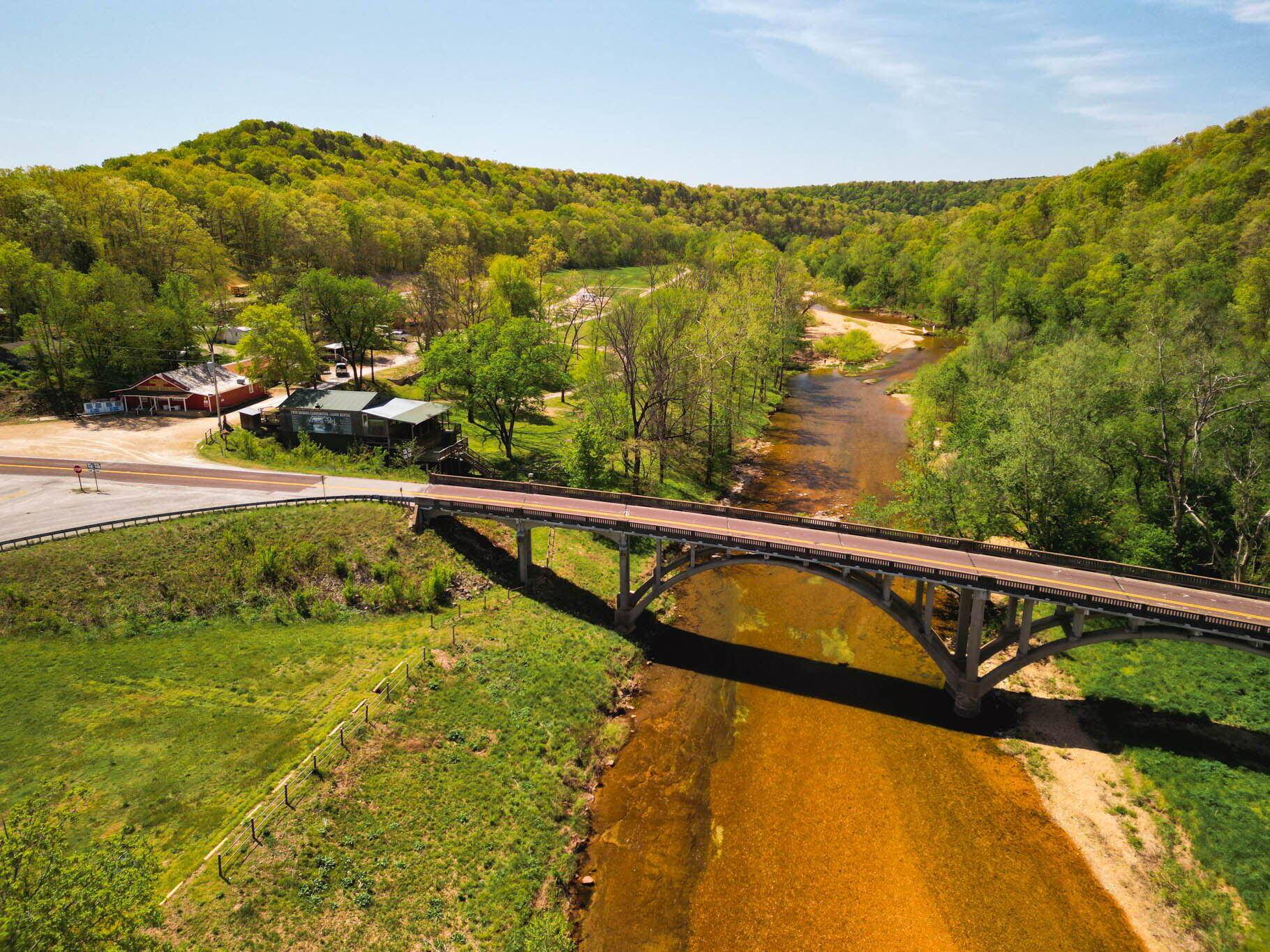 000 14 Highway, Dora, MO 65637