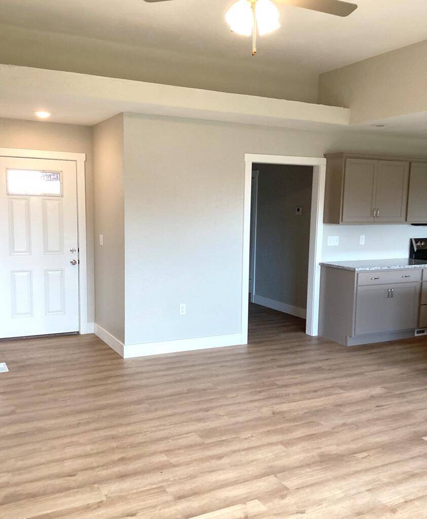 3800 W Riley ST, Bolivar, MO 65613