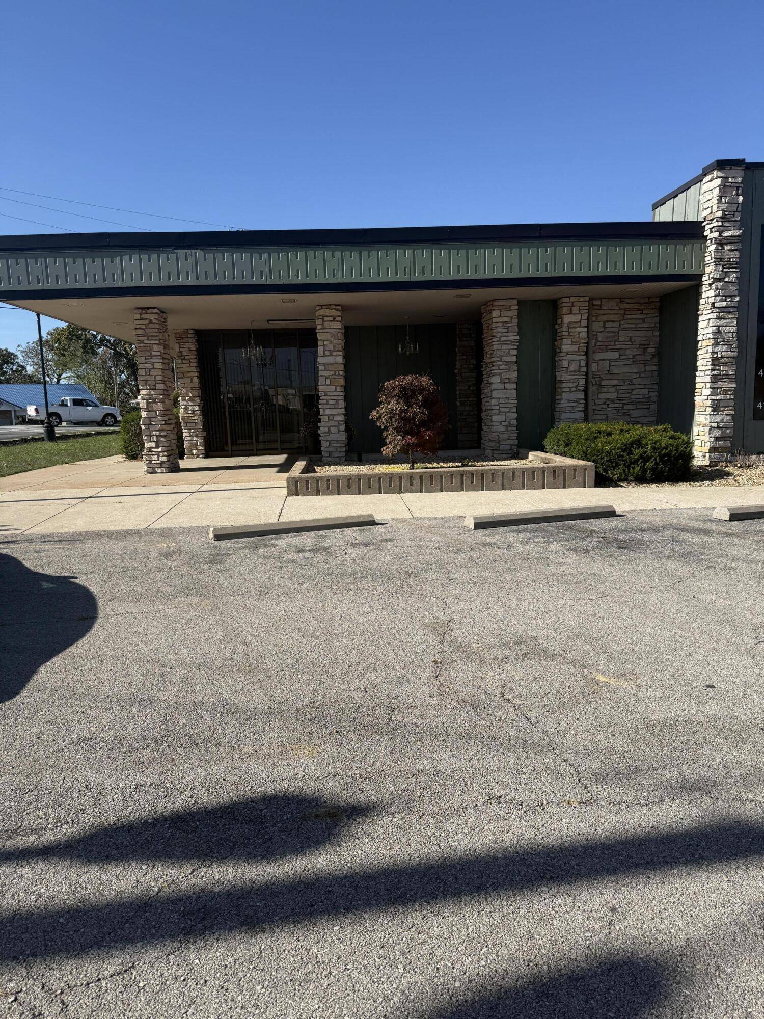 115 Shadowrock DR, Forsyth, MO 65653