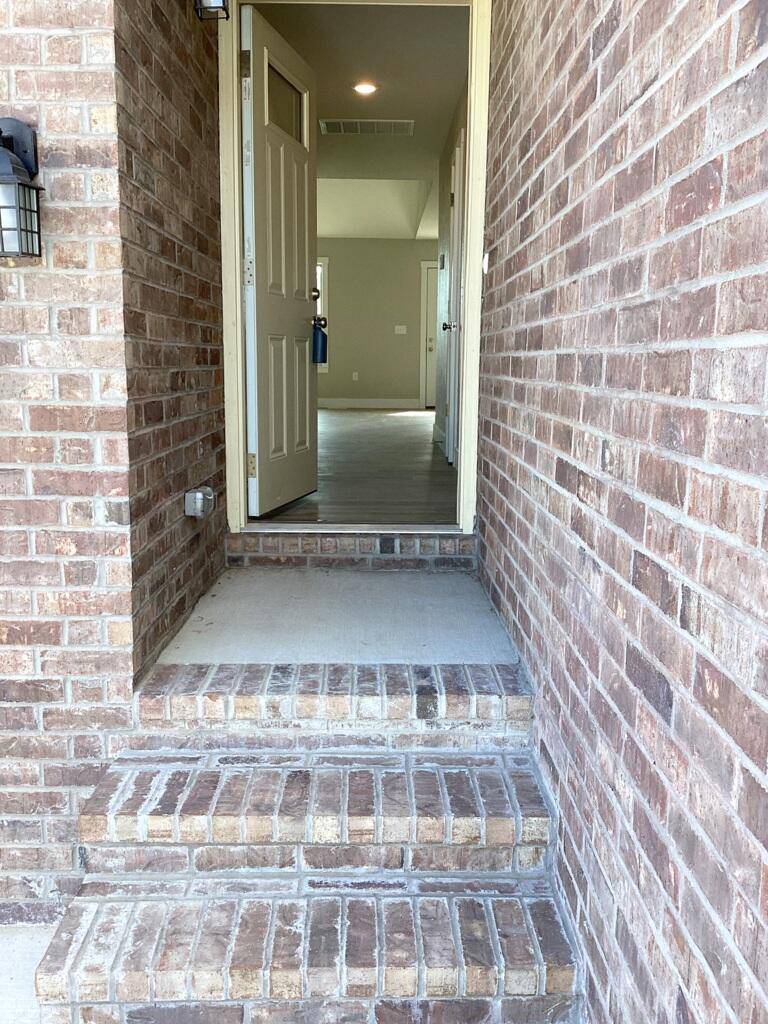 3780 W Riley ST, Bolivar, MO 65613