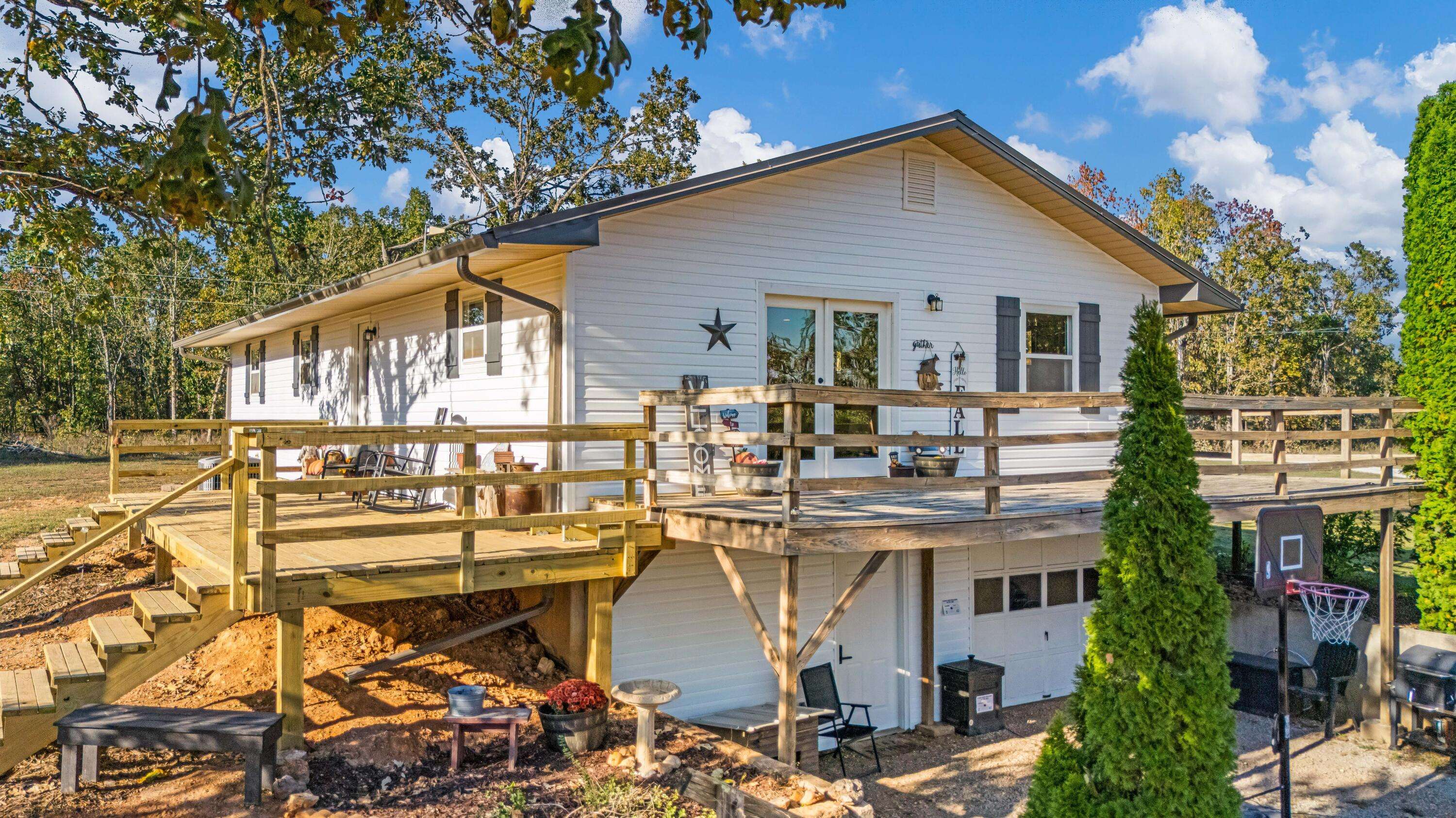2782 County Road 7440, Moody, MO 65777