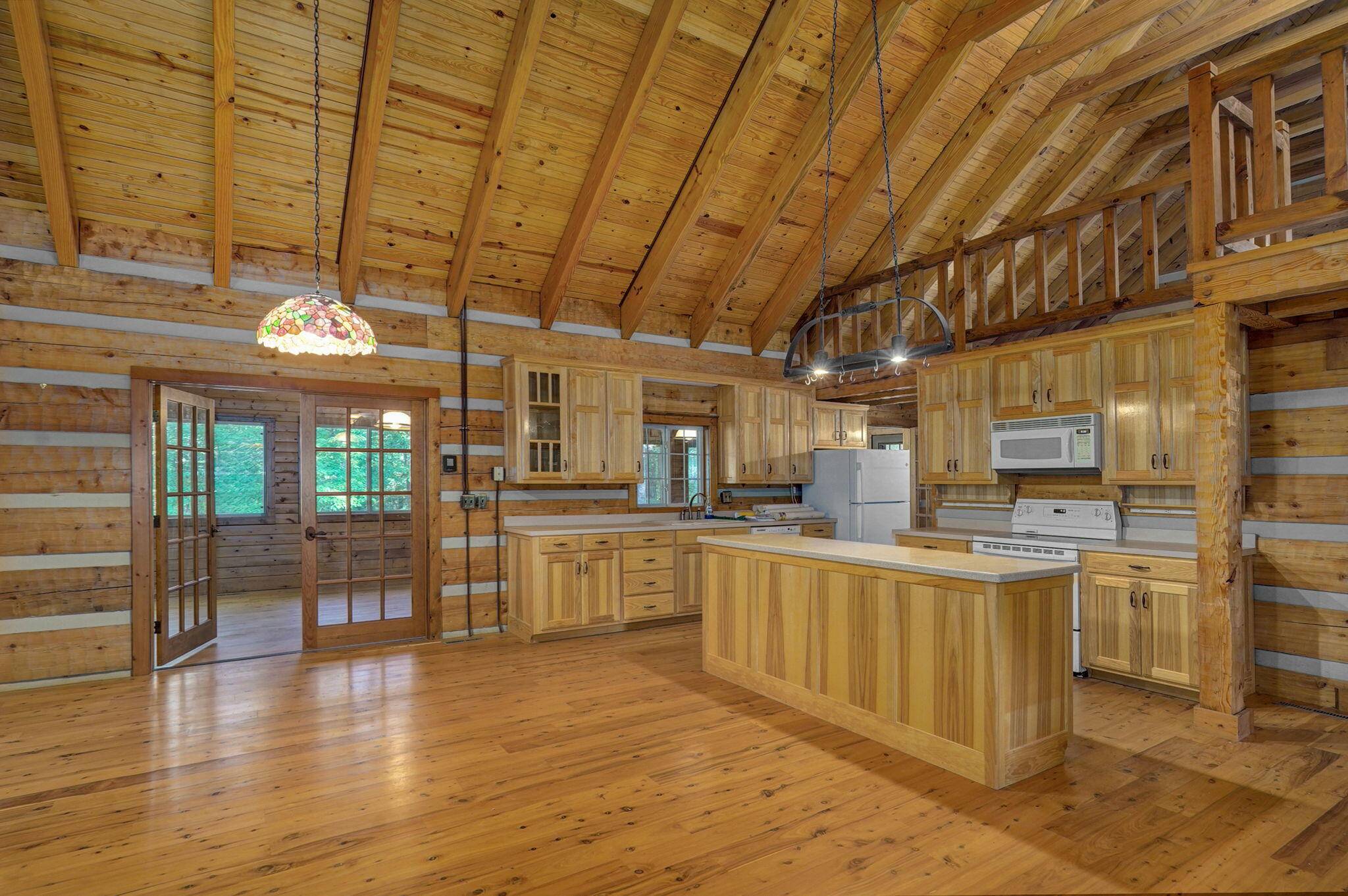 225 Turkey Creek RD, Garrison, MO 65657