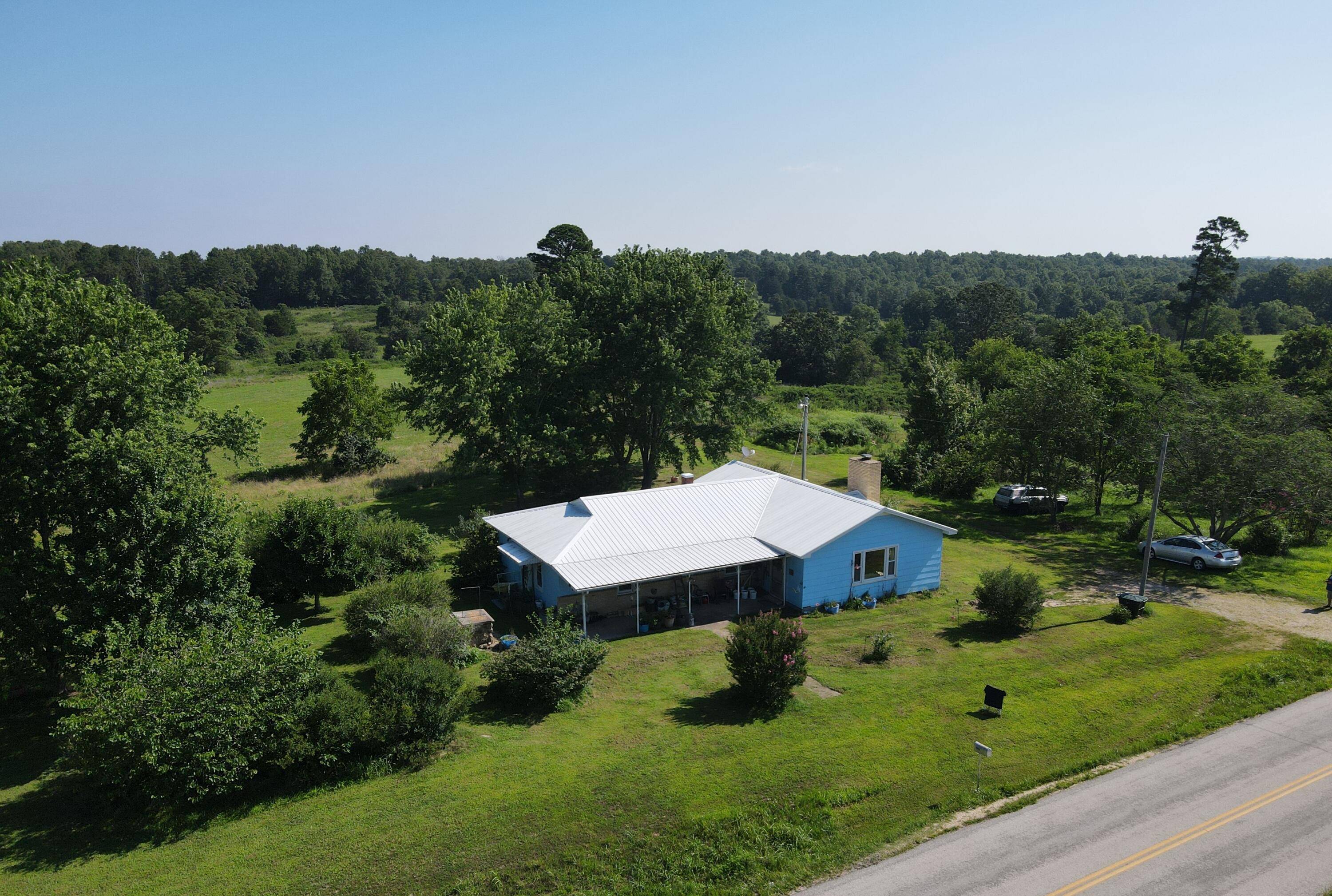 494 N T Highway, Birch Tree, MO 65438