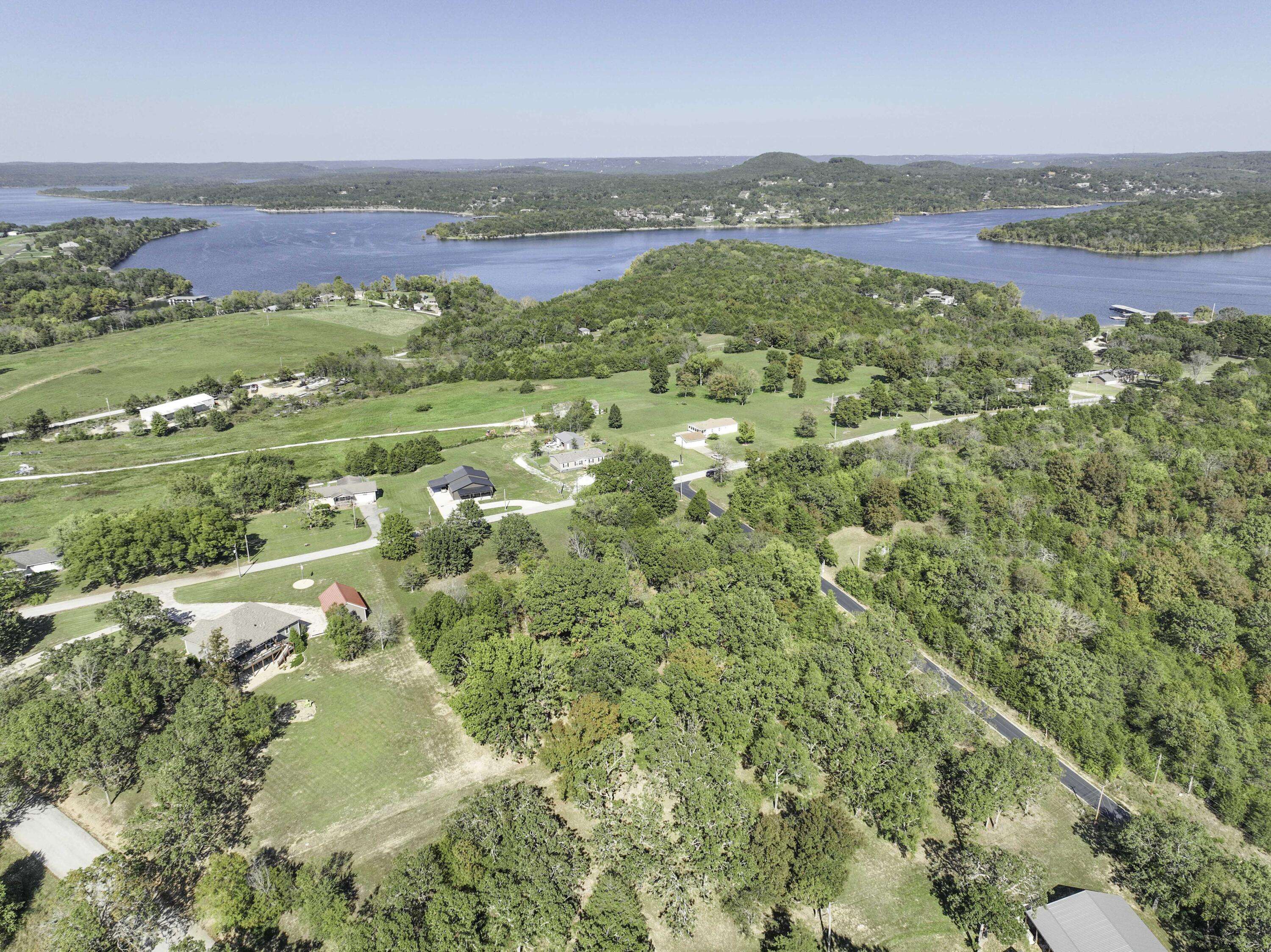 000 Navajo Hills RD, Shell Knob, MO 65747