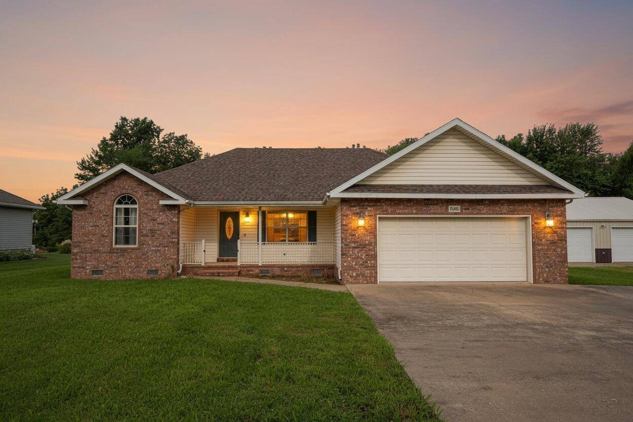 1405 Hagny ST, Lamar, MO 64759