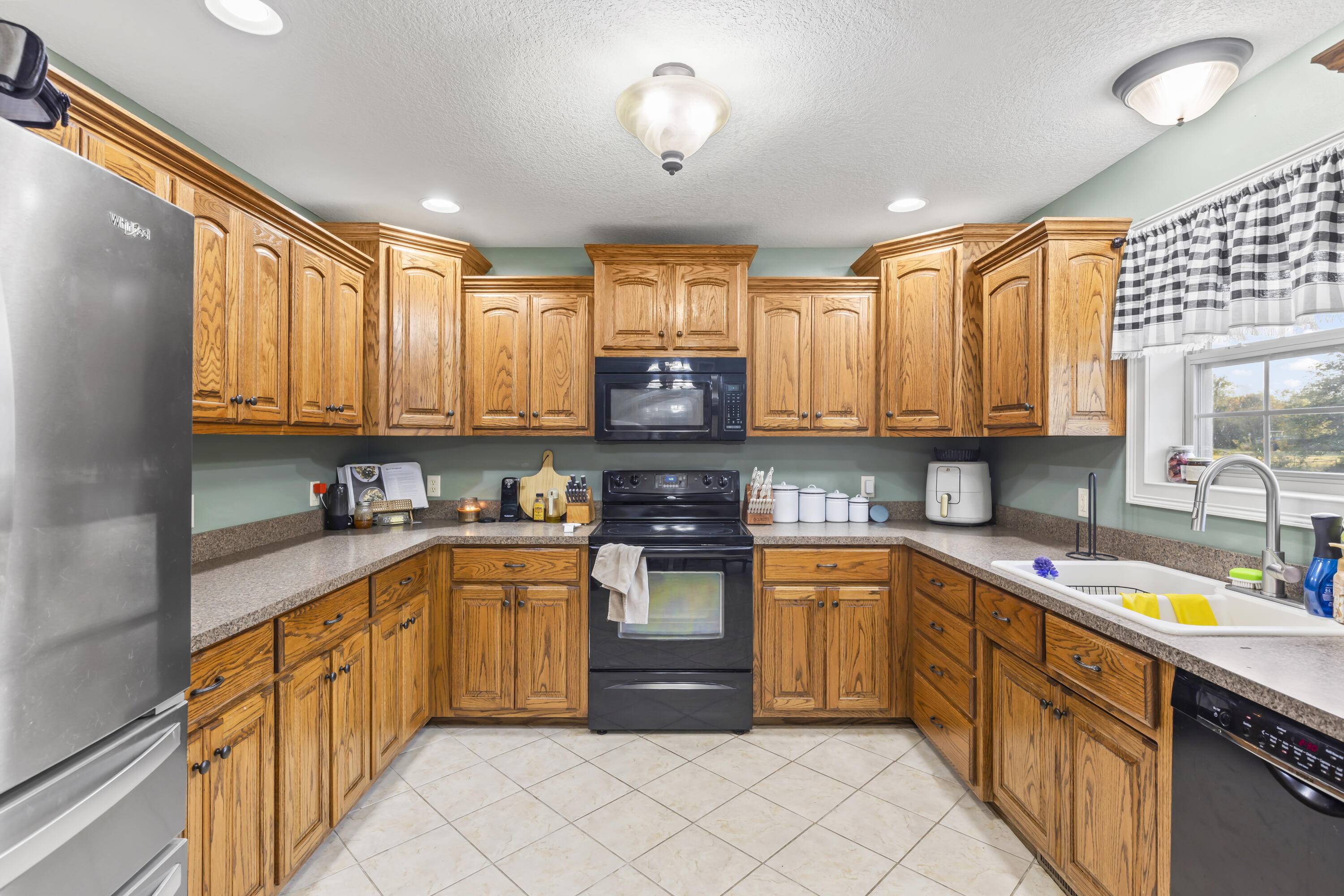 1405 Hagny ST, Lamar, MO 64759