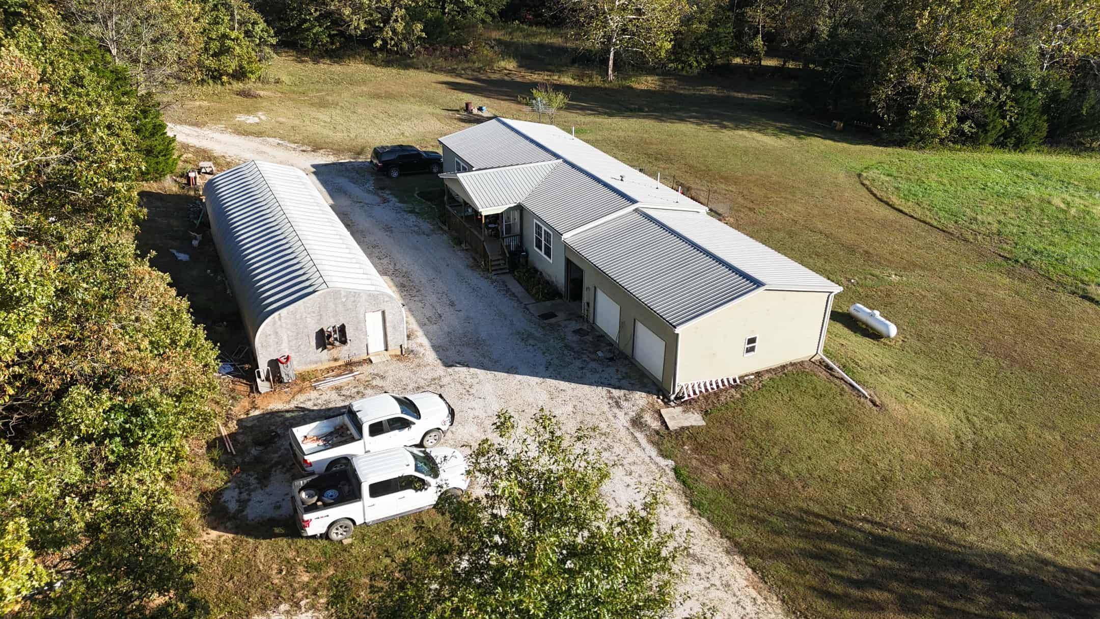 19180 E 920th RD, Humansville, MO 65674