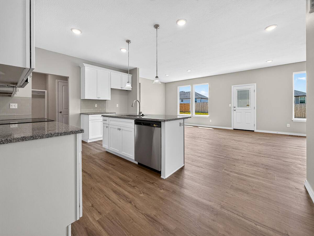 534 Columbine ST, Rogersville, MO 65742
