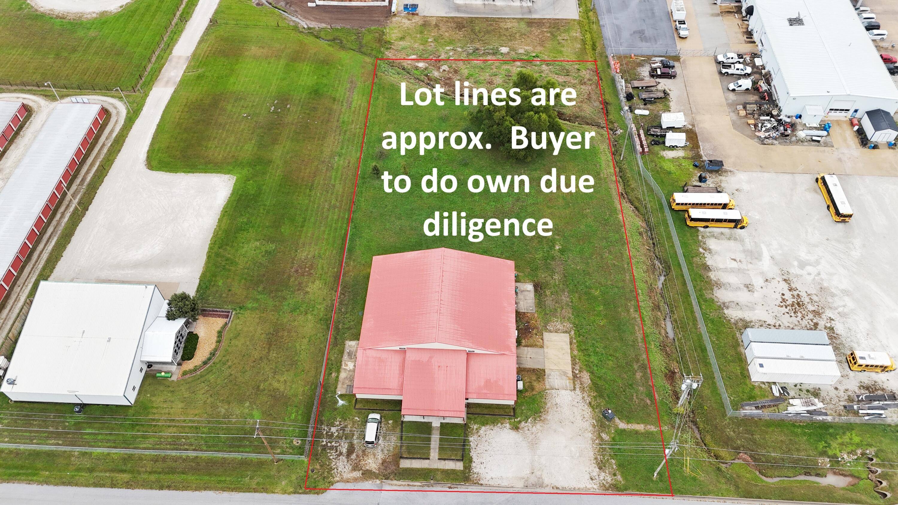 1306 Azalea ST, Buffalo, MO 65622