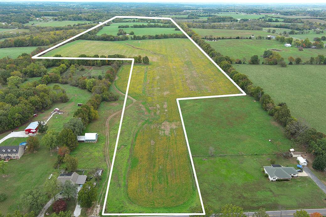 000 W Farm Road 194, Republic, MO 65738