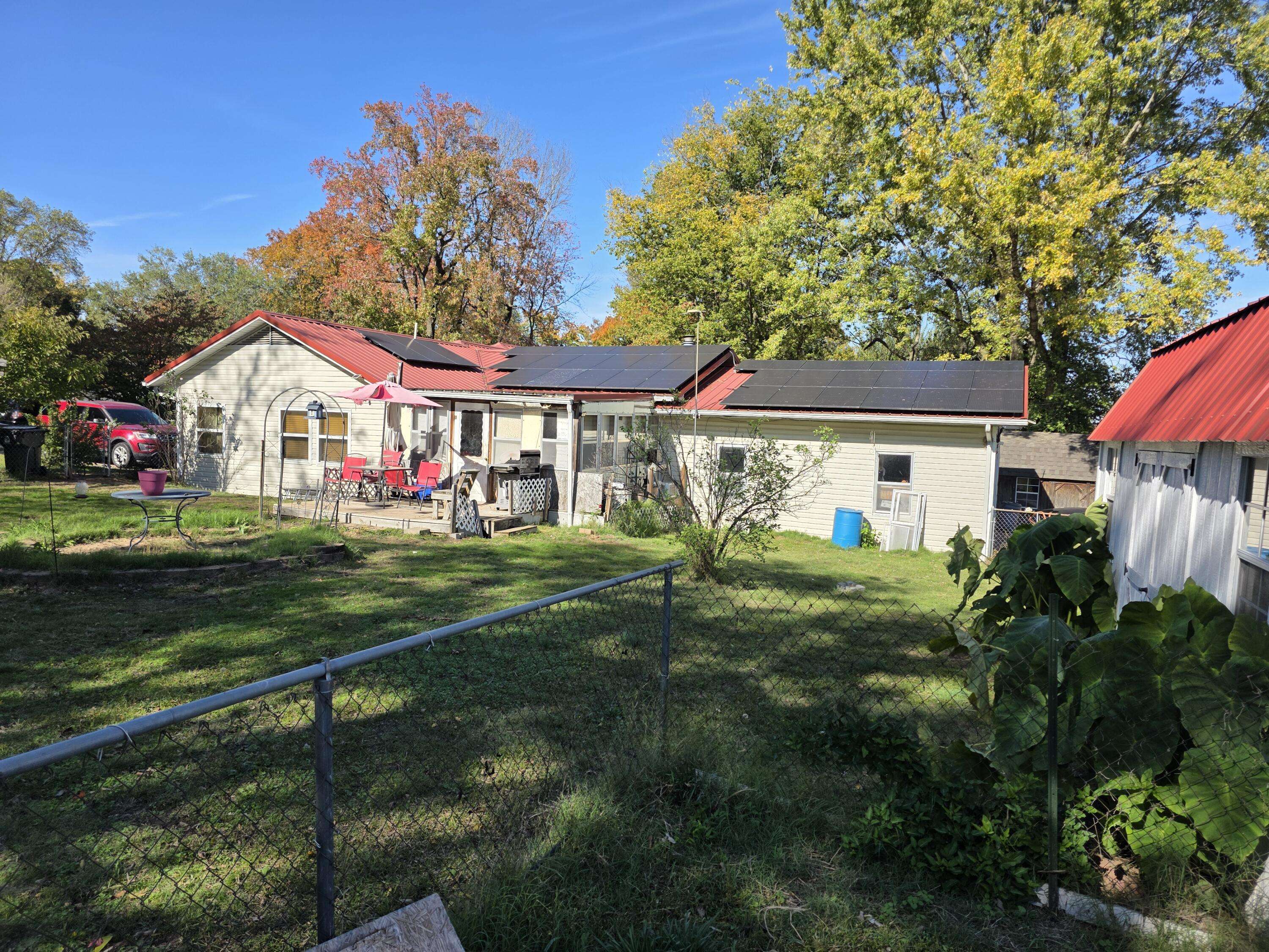 312 S Oak AVE, Aurora, MO 65605