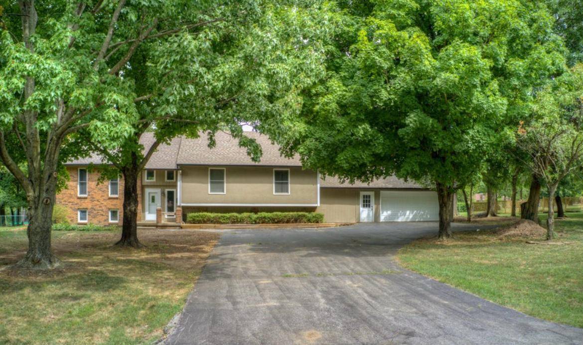 202 Split Rail Drive DR, Joplin, MO 64801