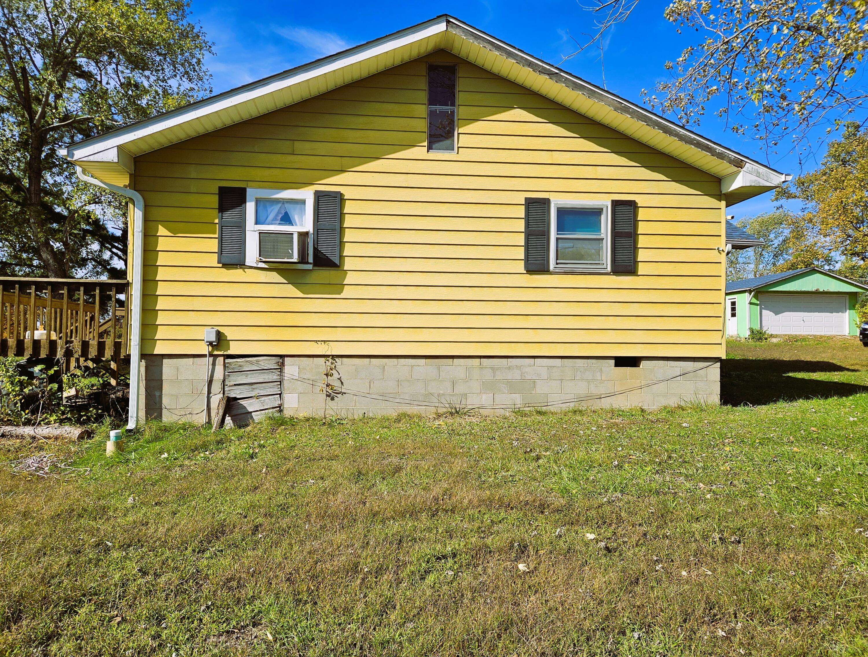 41594 Bass RD, Falcon, MO 65470