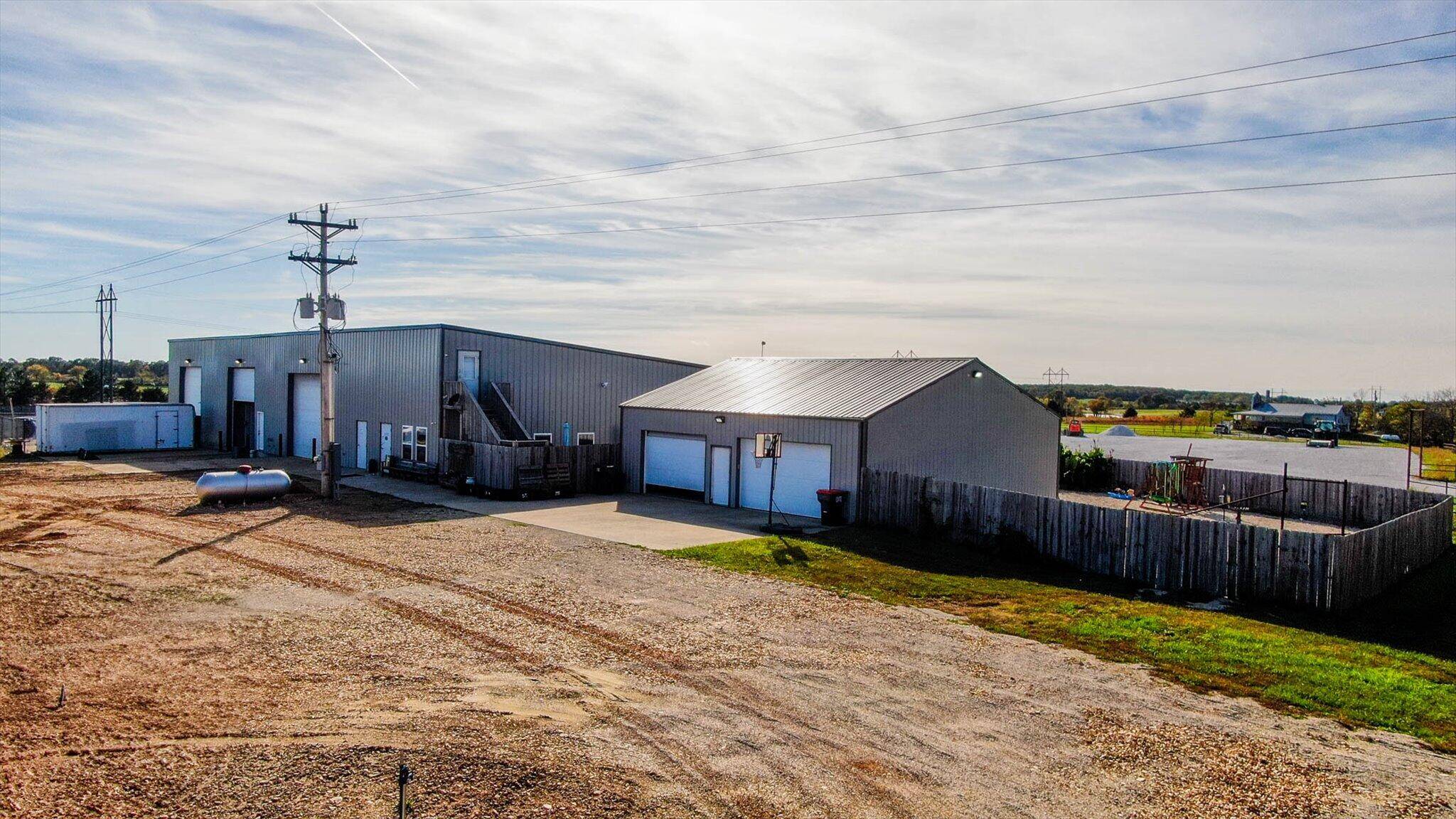 558 Lucky RD, Seymour, MO 65746