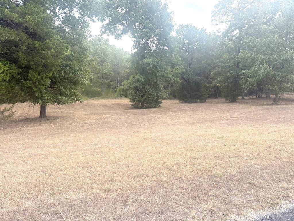 121 Ranch RD, Saddlebrooke, MO 65630