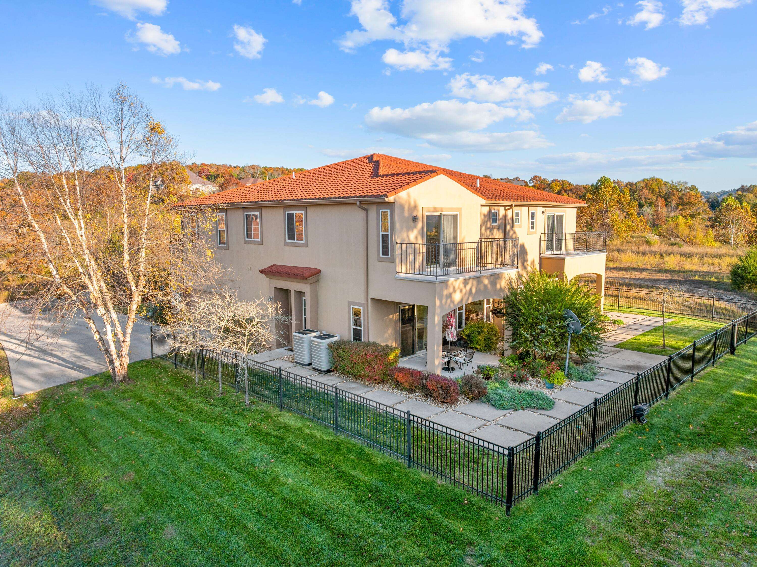 140 S Tuscany DR #C, Hollister, MO 65672