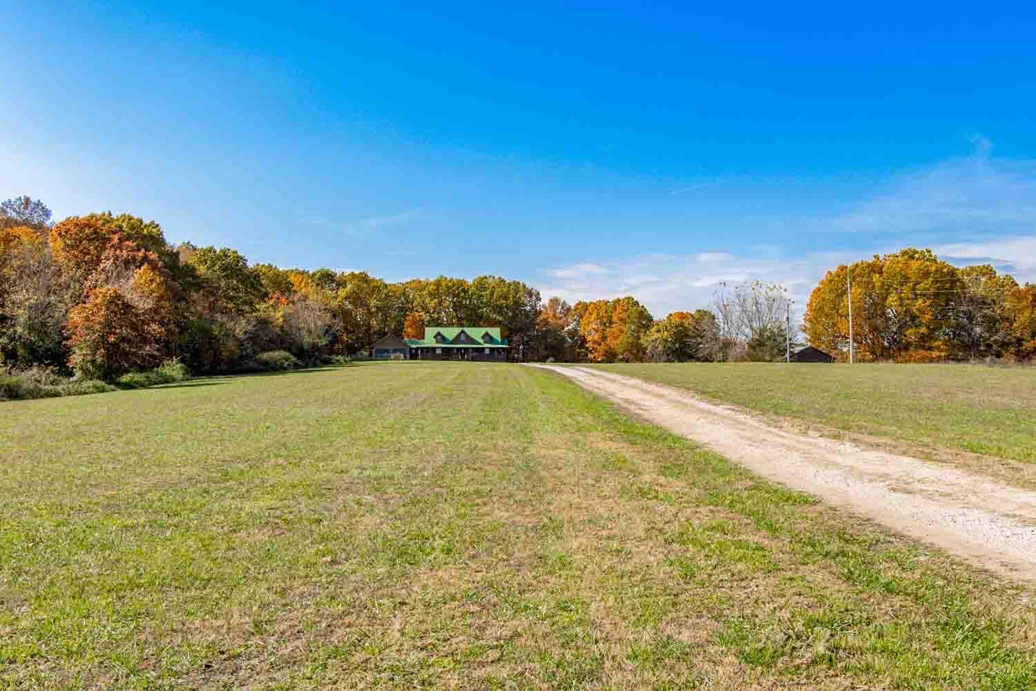 13915 Farm Road 1115, Cassville, MO 65625