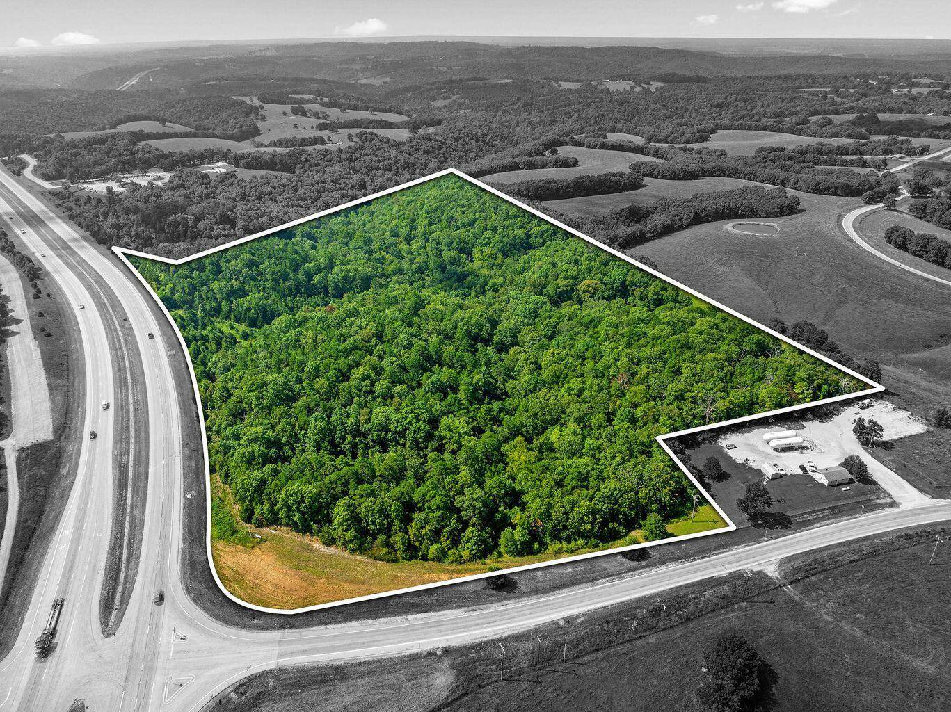 000 N 65 HWY, Omaha, AR 72662