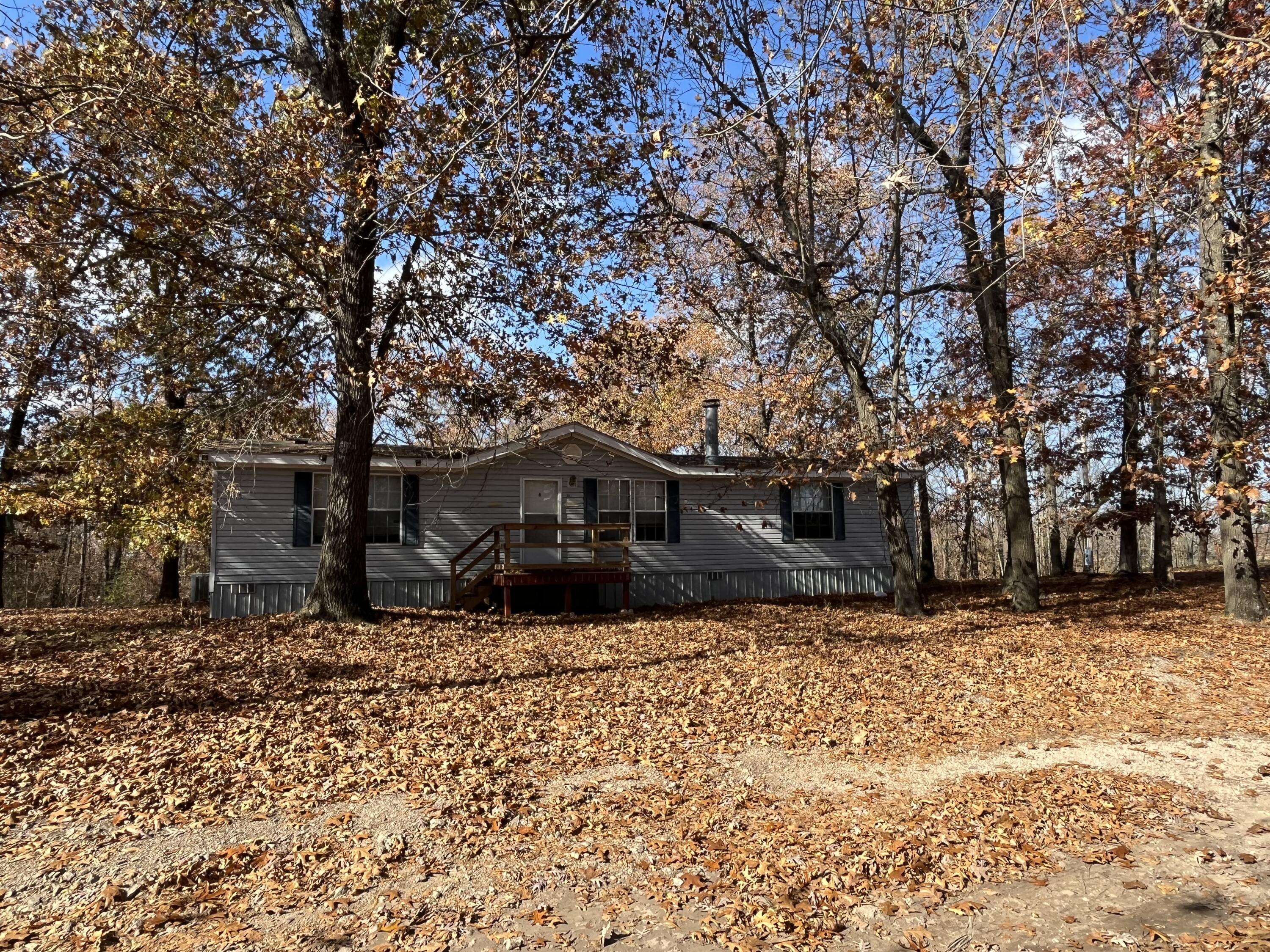 371 Post Oak RD, Seligman, MO 65745