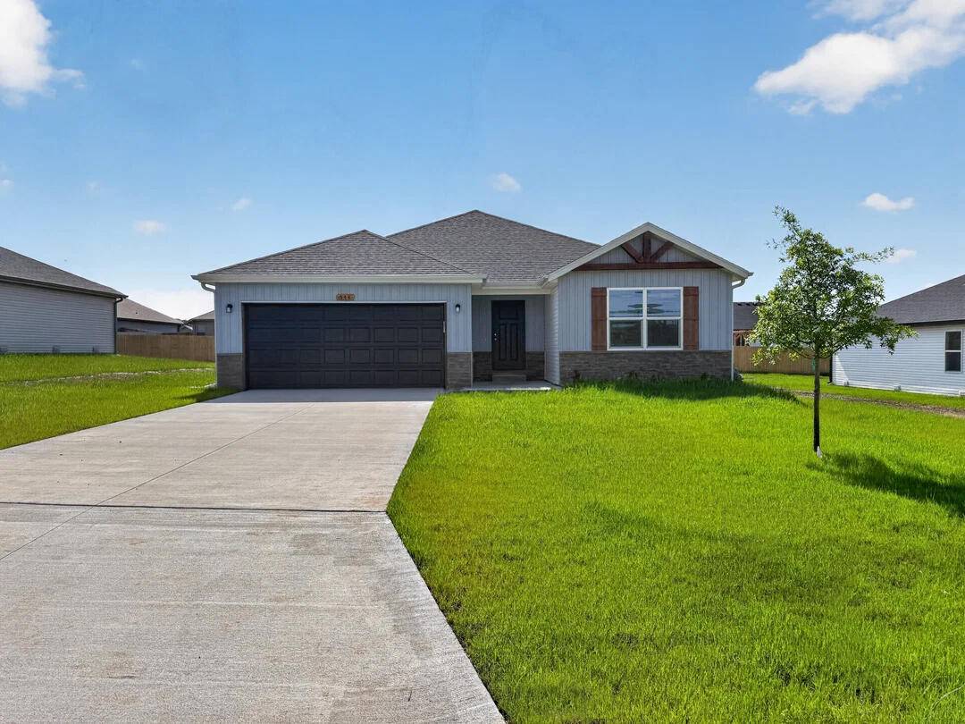 544 Columbine ST, Rogersville, MO 65742