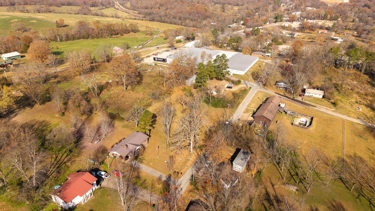 000 N 9th Street, Thayer, MO 65791