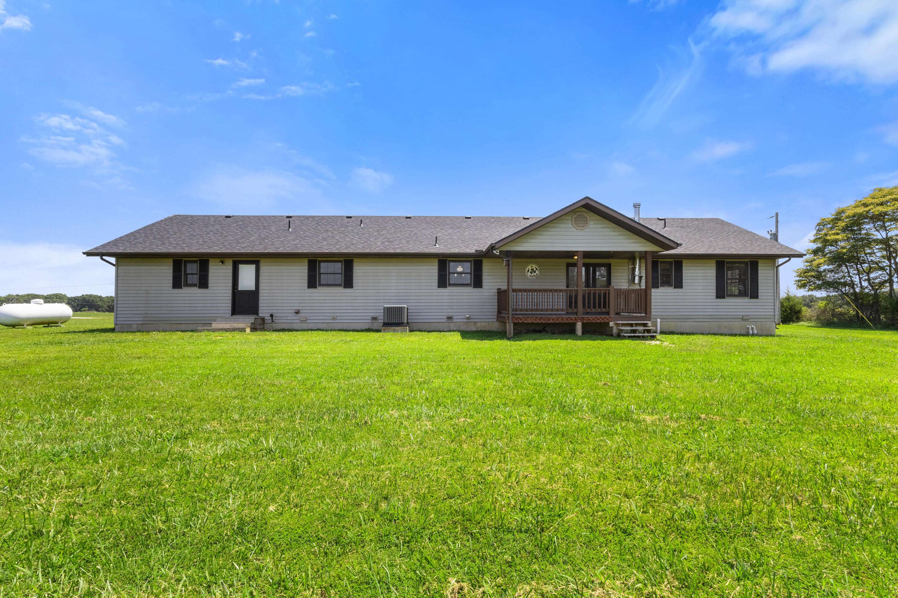 3205 Johns Ford RD, Rogersville, MO 65742