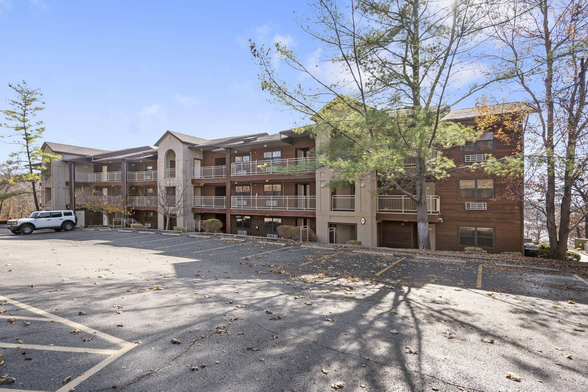 302 Stillwater TRL #222, Branson, MO 65616