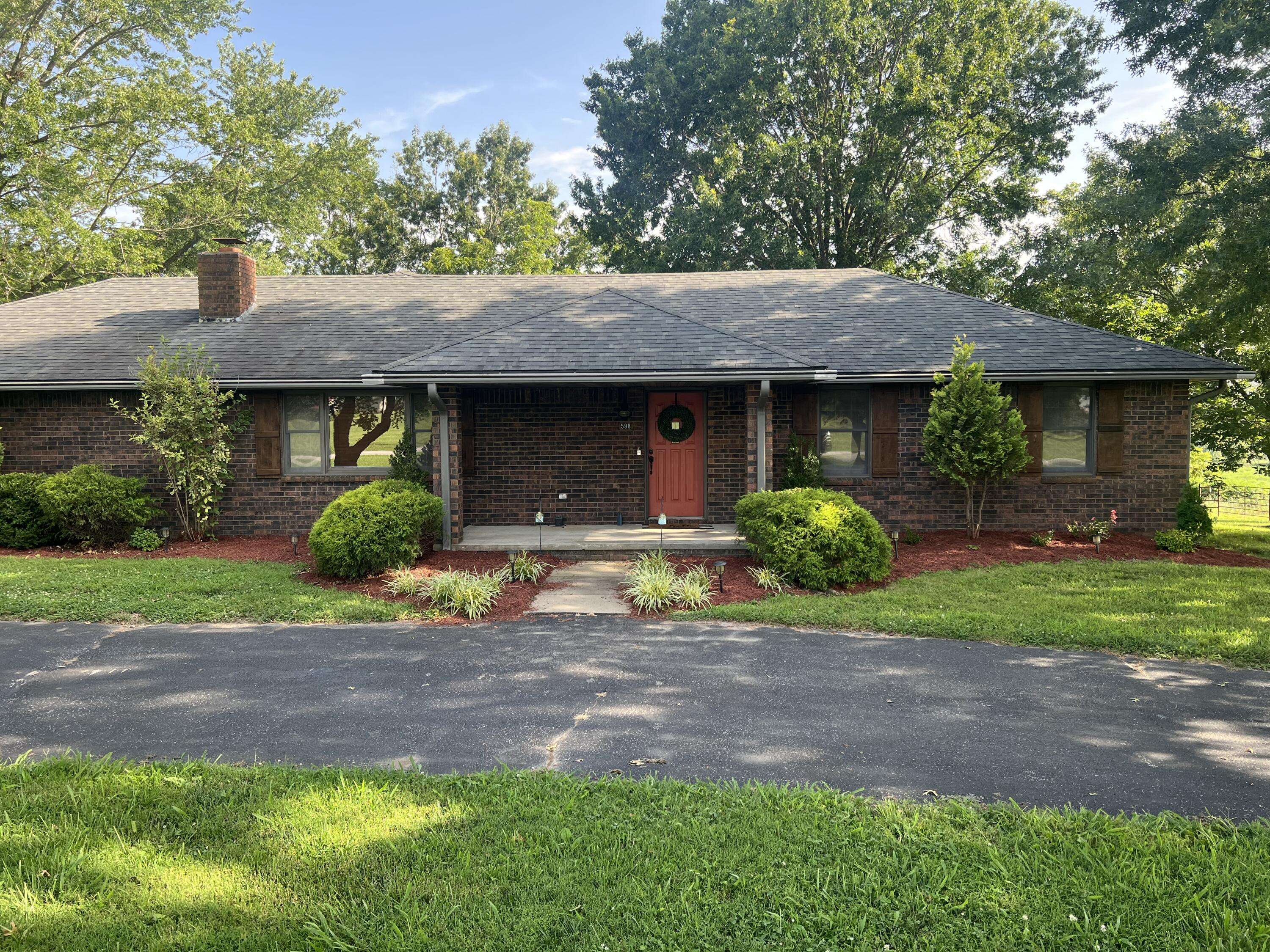 598 Scenic View RD, Ozark, MO 65721