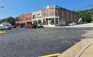 103 S Main ST, Galena, MO 65656