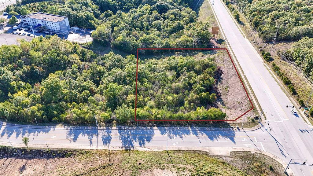 000 Expressway LN #Lot 4, Branson, MO 65616