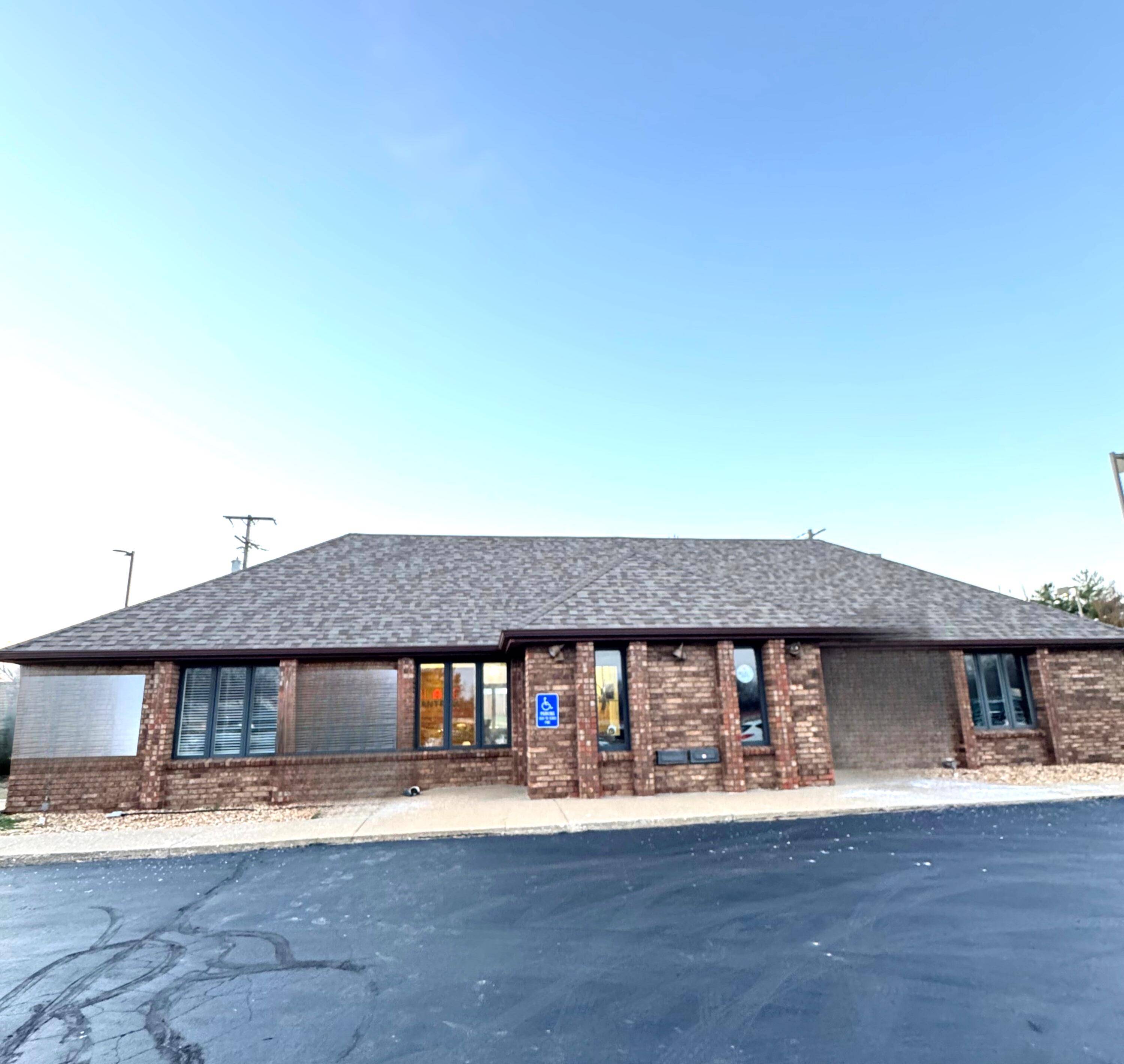 871 Us Highway 60, Republic, MO 65738