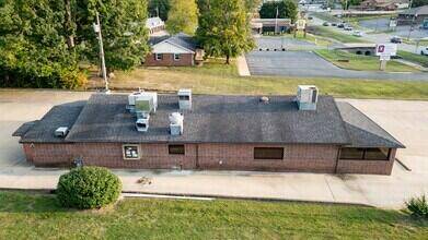 924 N Main ST, Mountain Grove, MO 65711