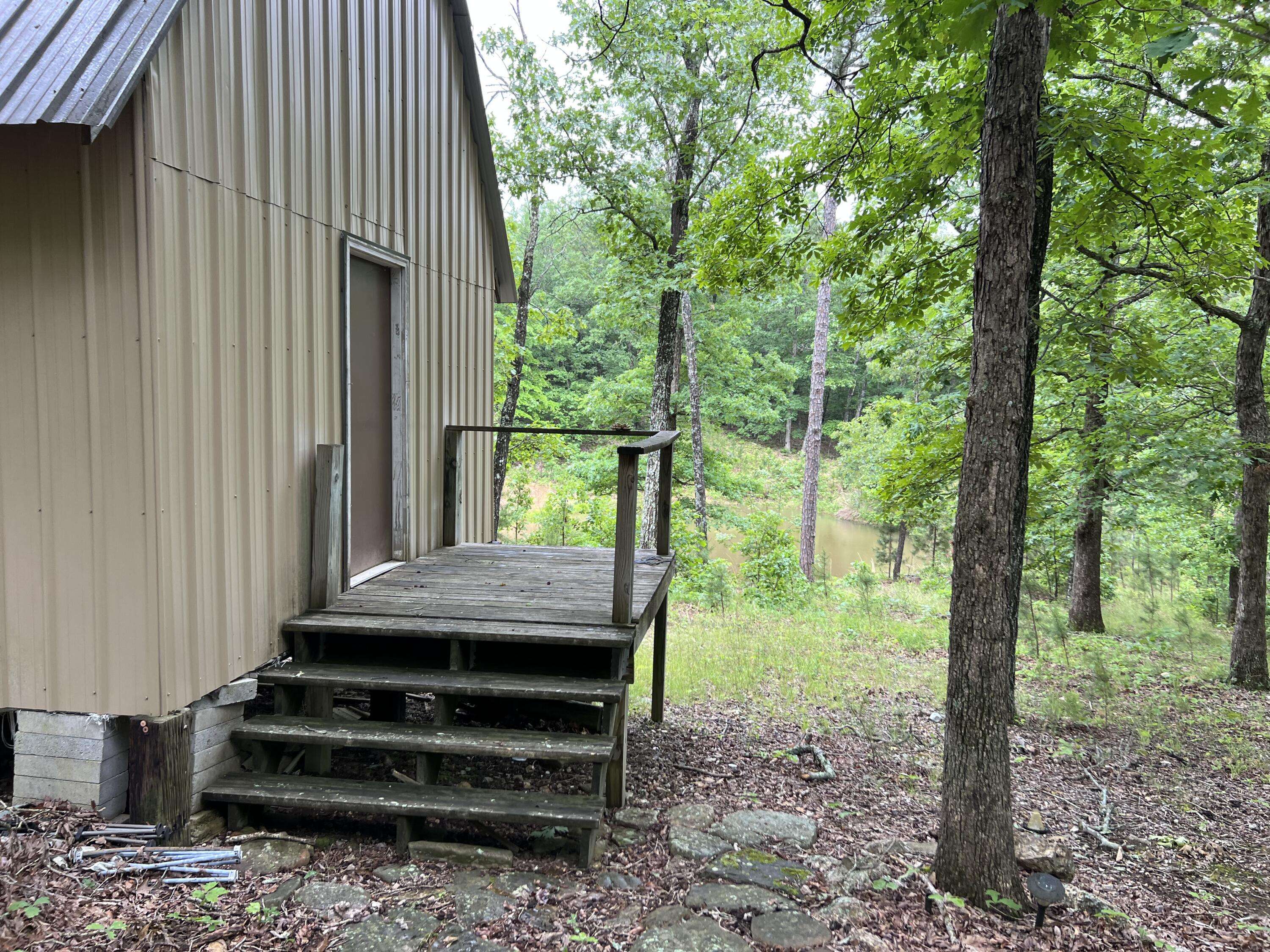 15768 Sargent Road, Willow Springs, MO 65793