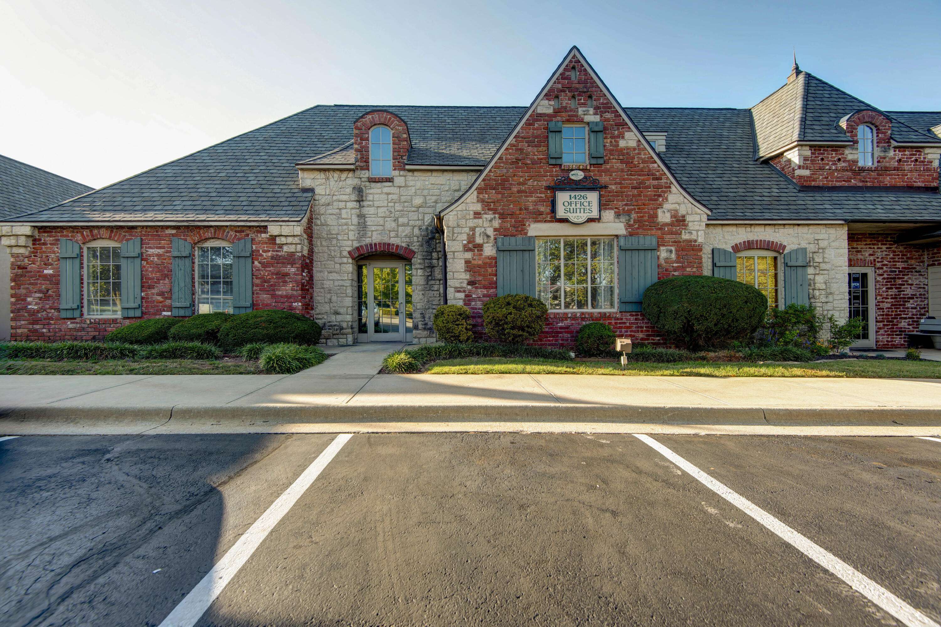 1426 E Bradford Pkwy #Suite L-6, Springfield, MO 65804