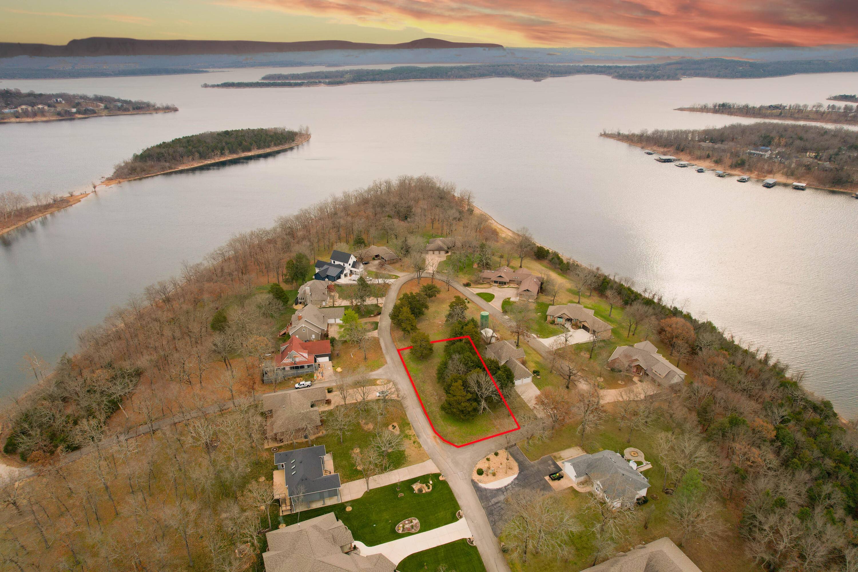 148 Water Point LN, Branson West, MO 65737