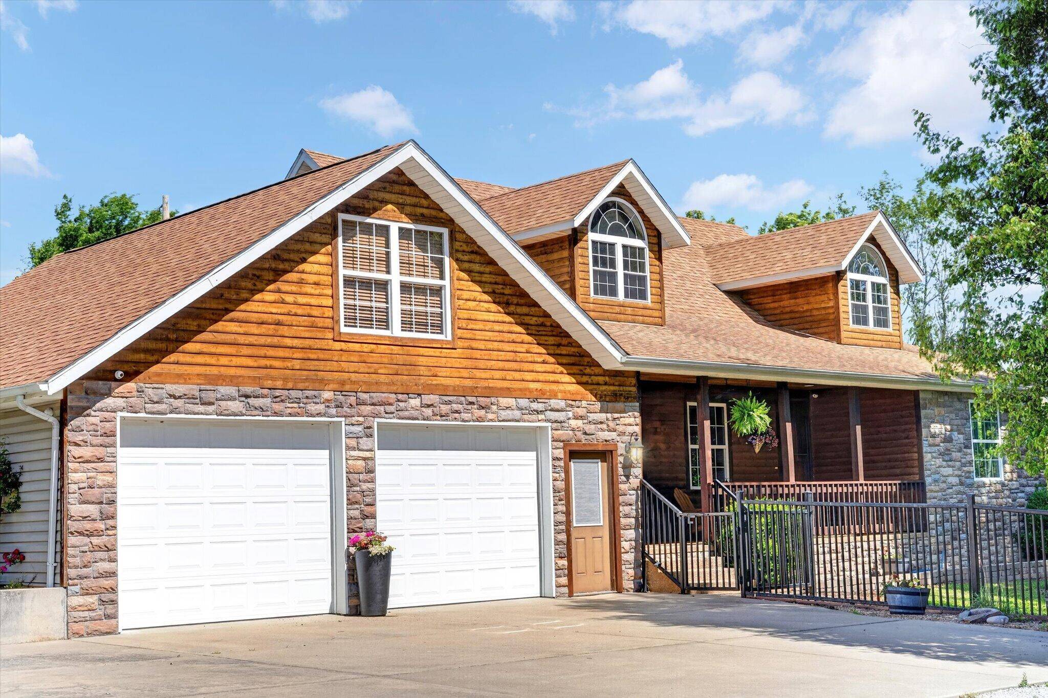 24255 State Rte 64b, Pittsburg, MO 65724